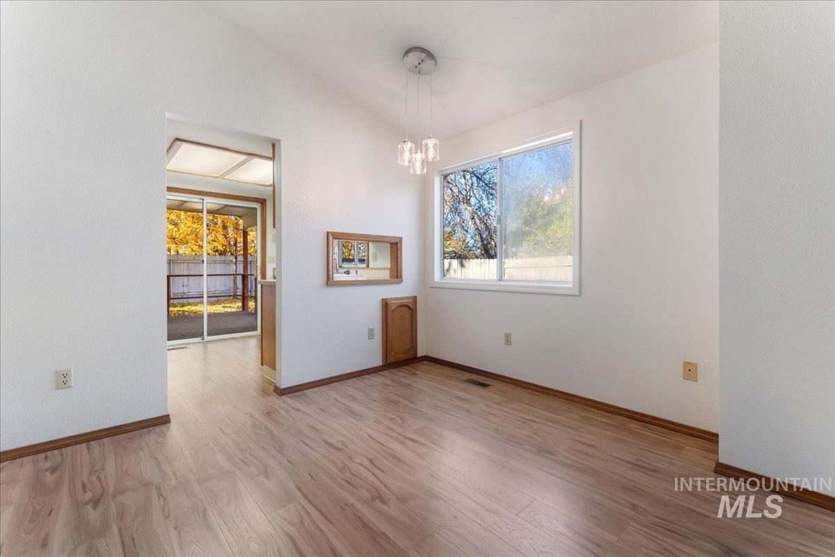 property viewer photo 5