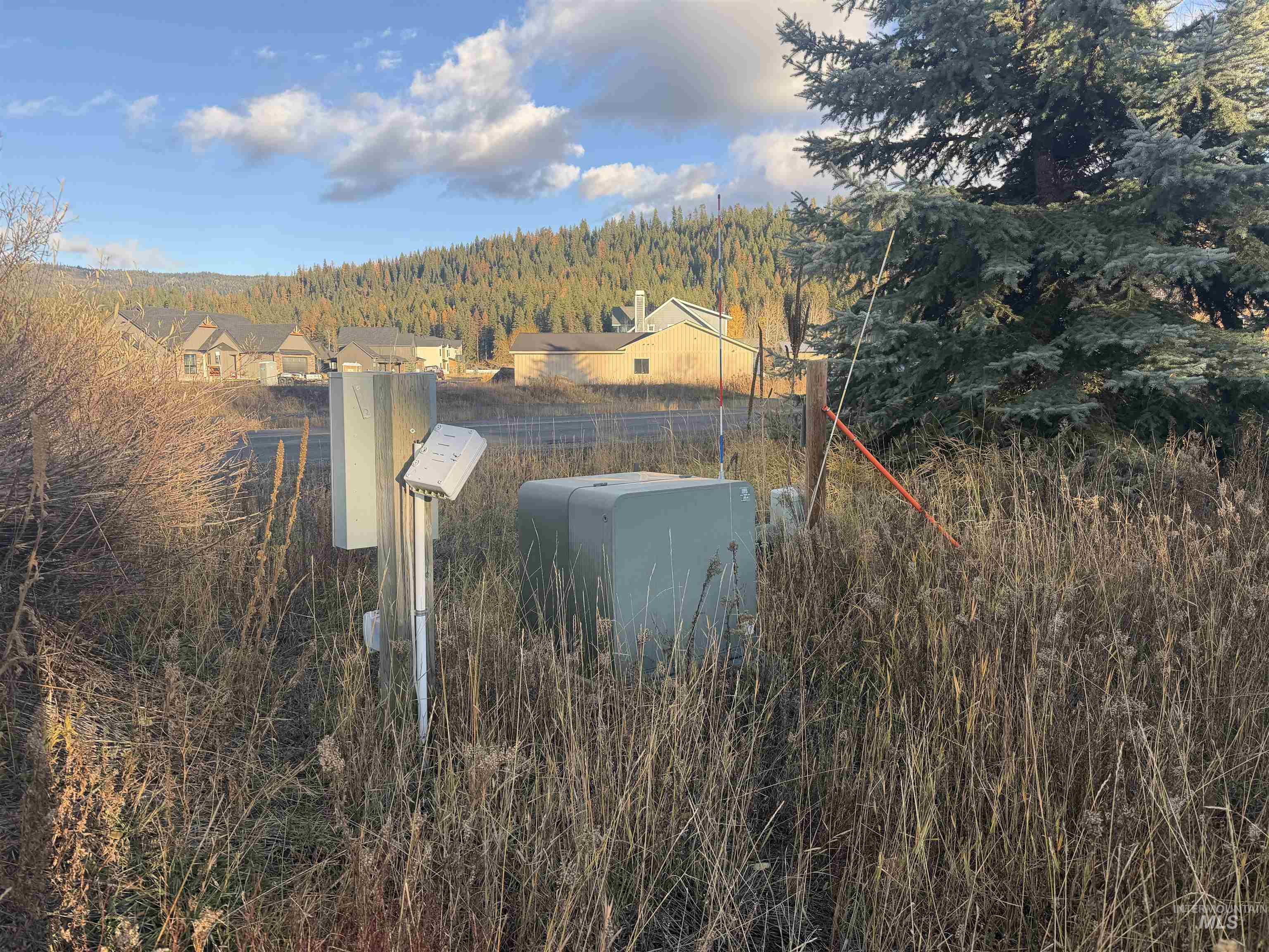 main property photo 8