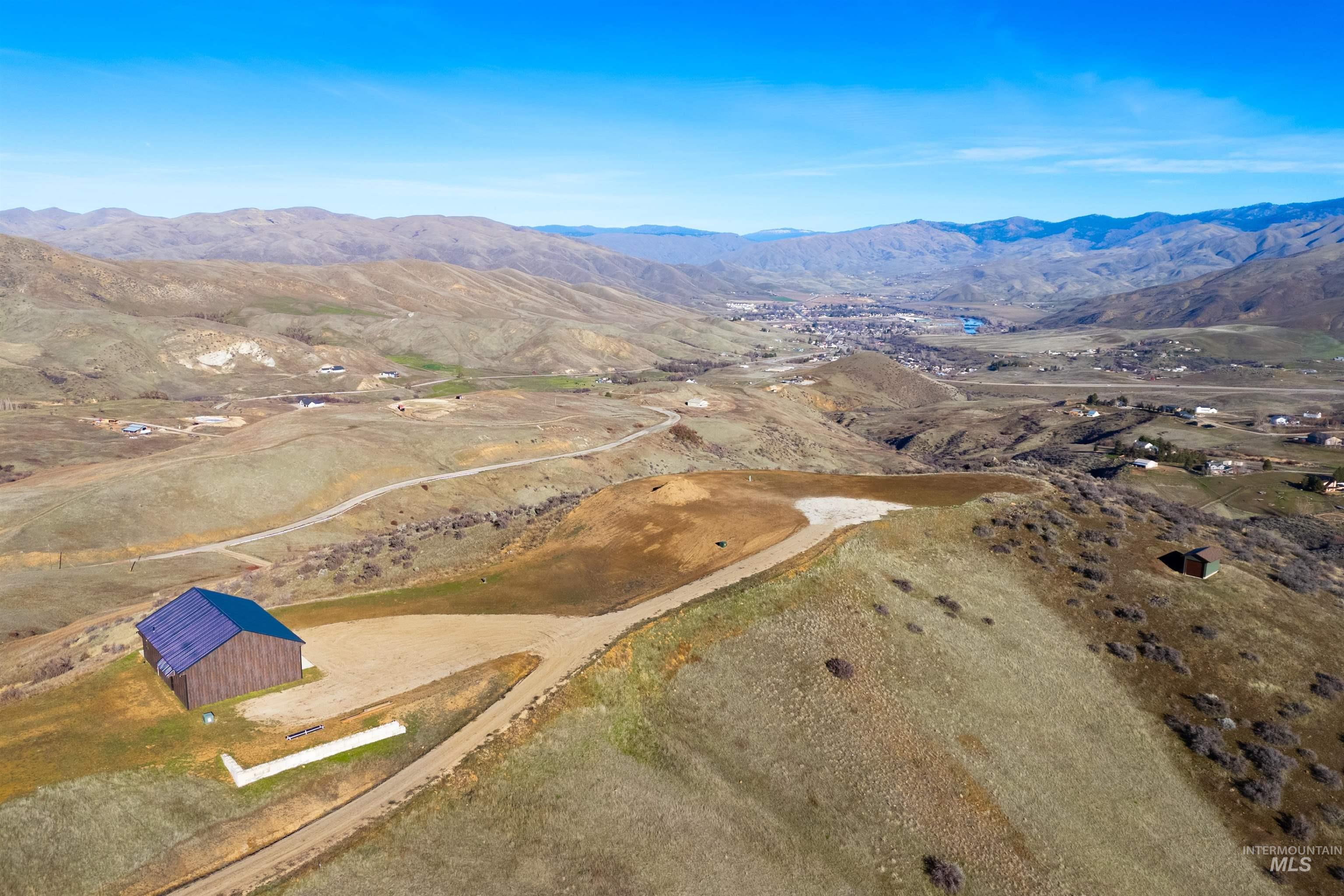 main property photo 4