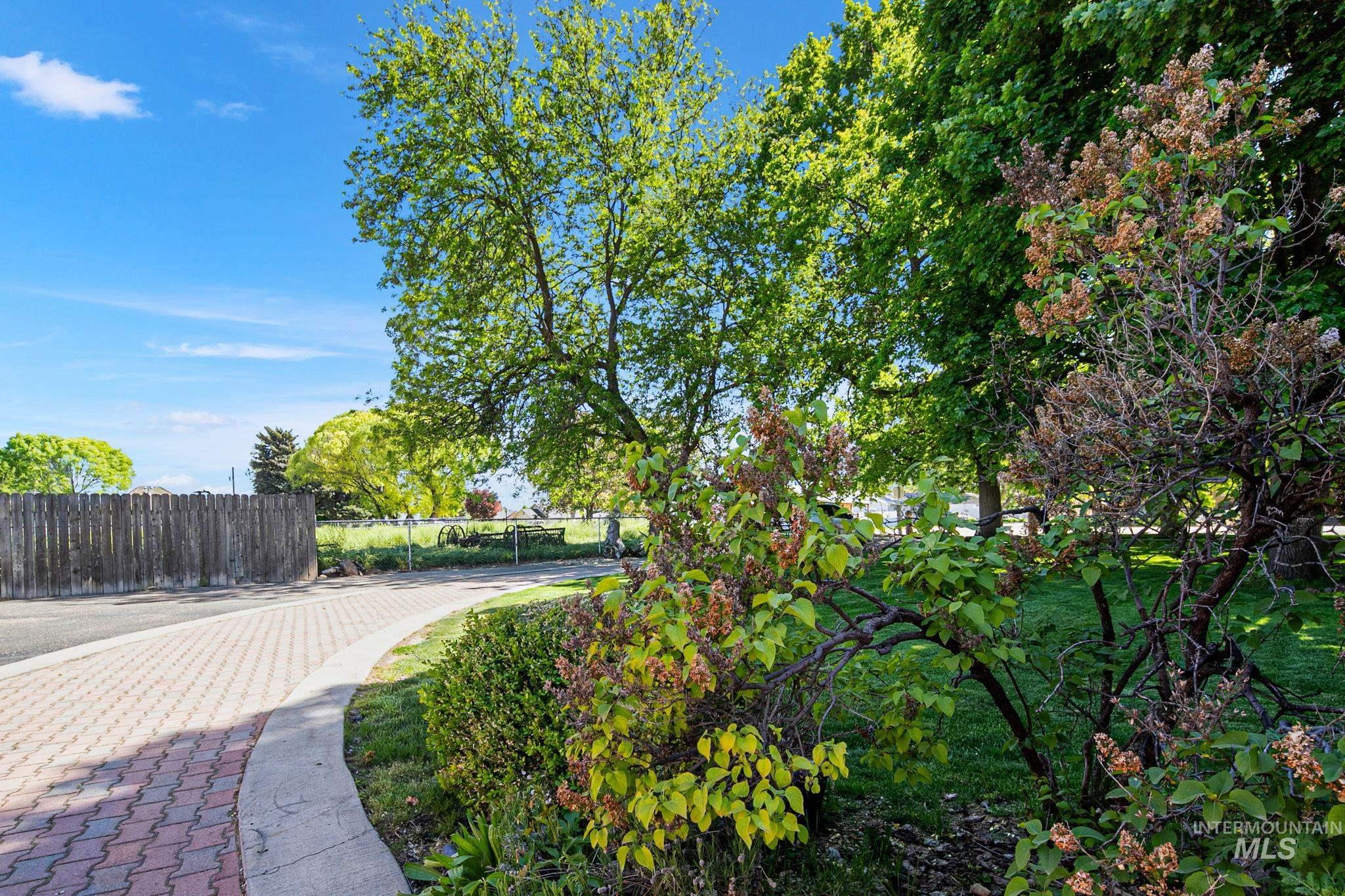 main property photo 43