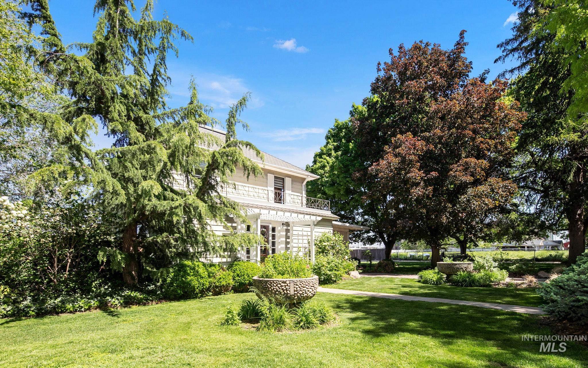 main property photo 44