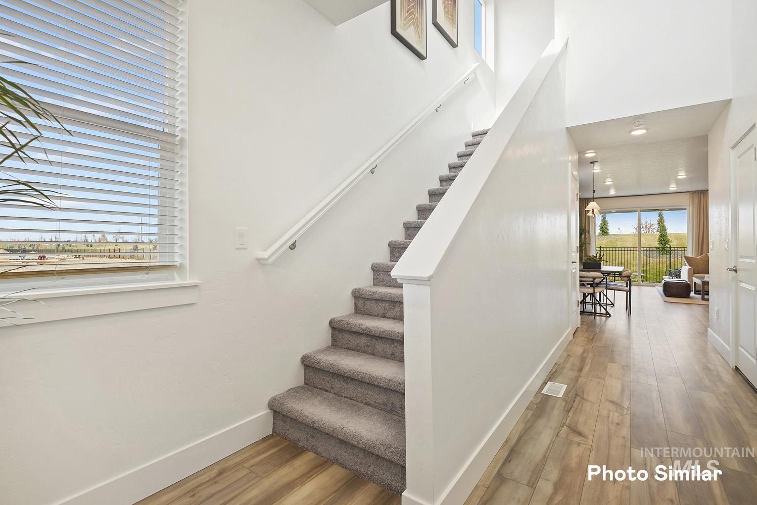 property viewer photo 3