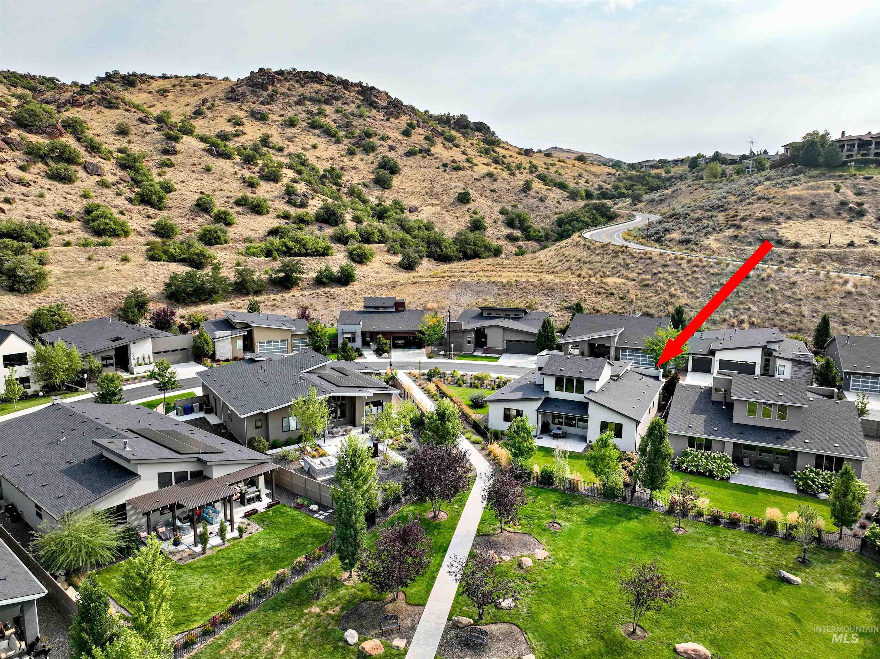 property viewer photo 2