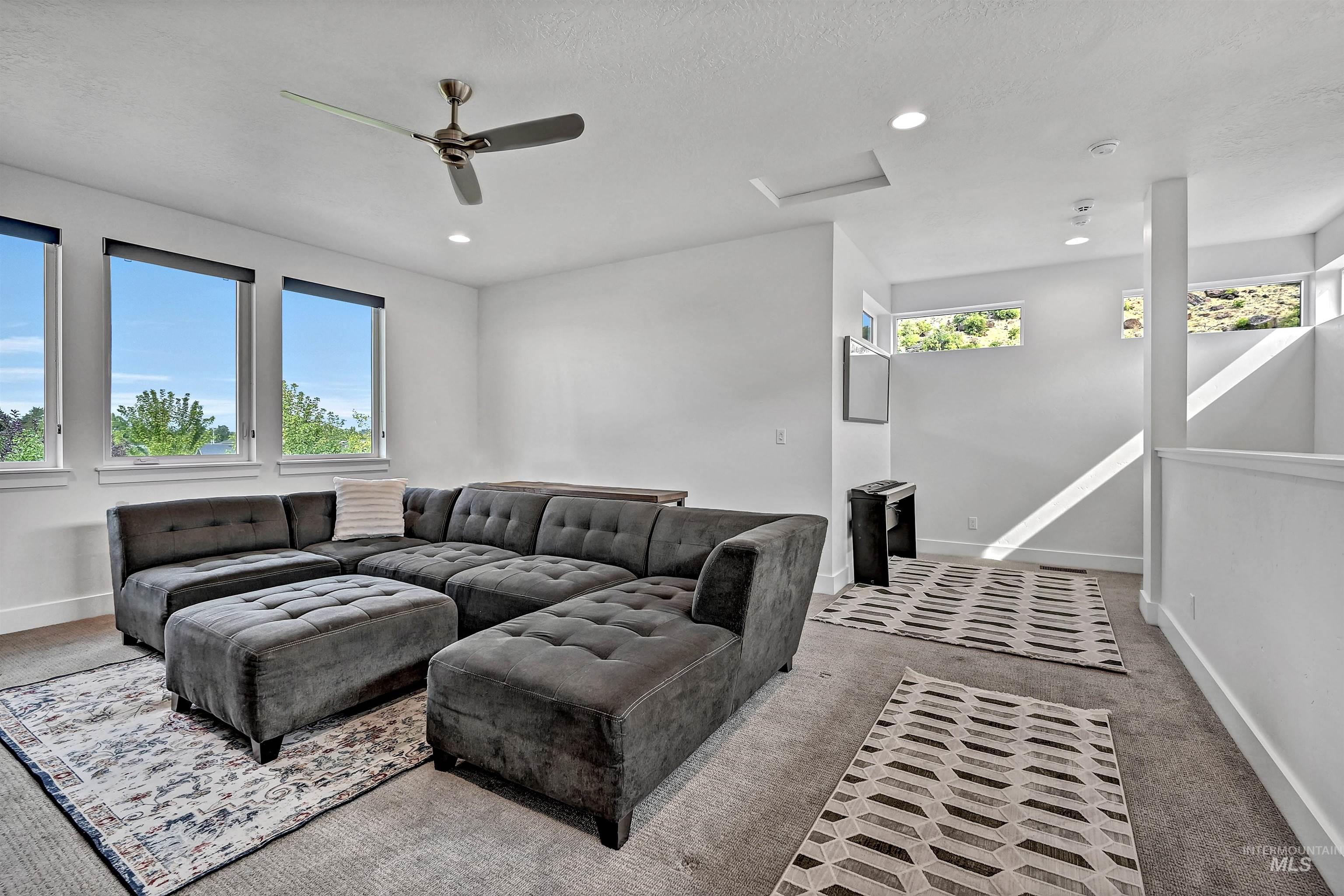 property viewer photo 20