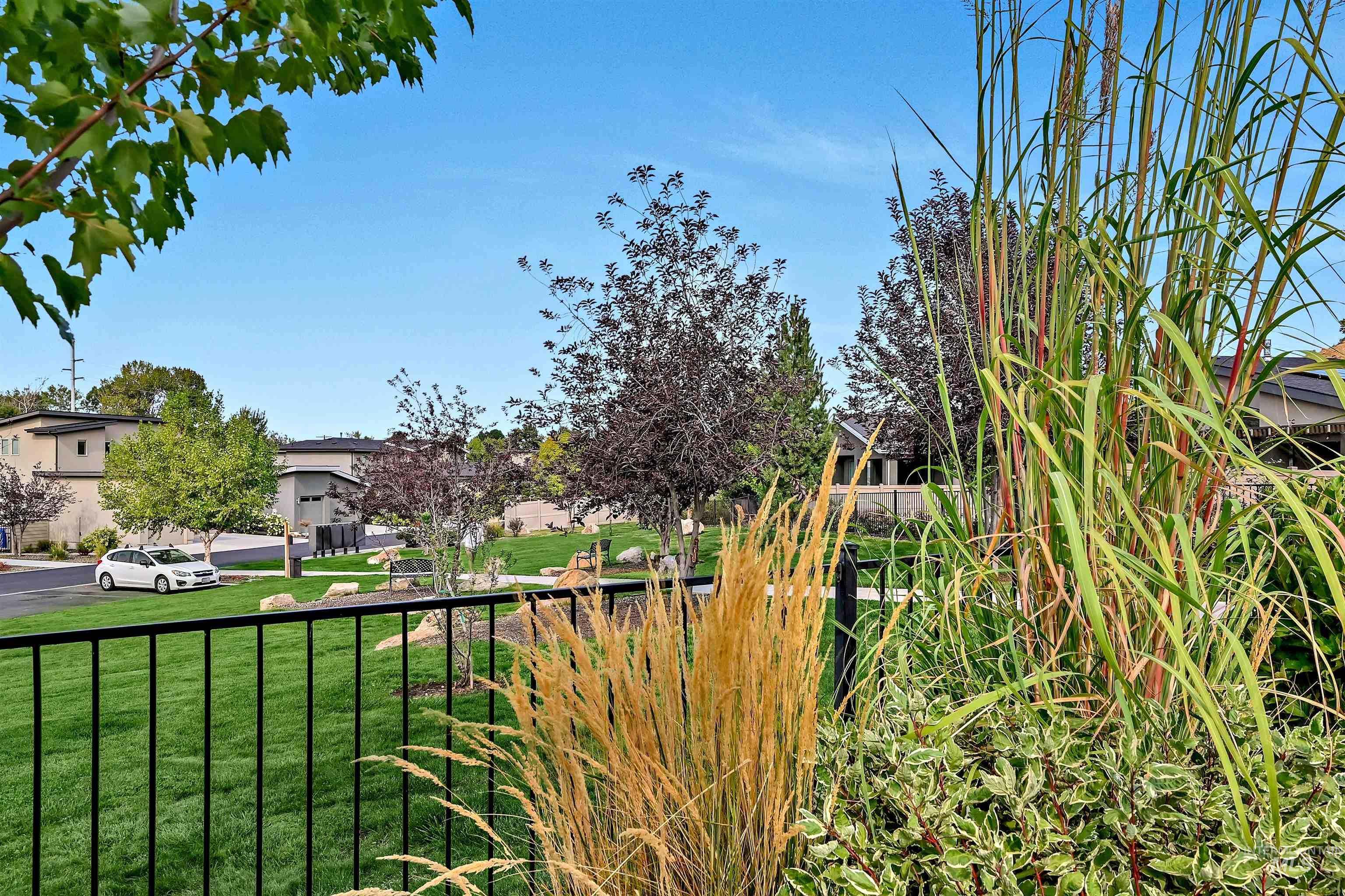 property viewer photo 27