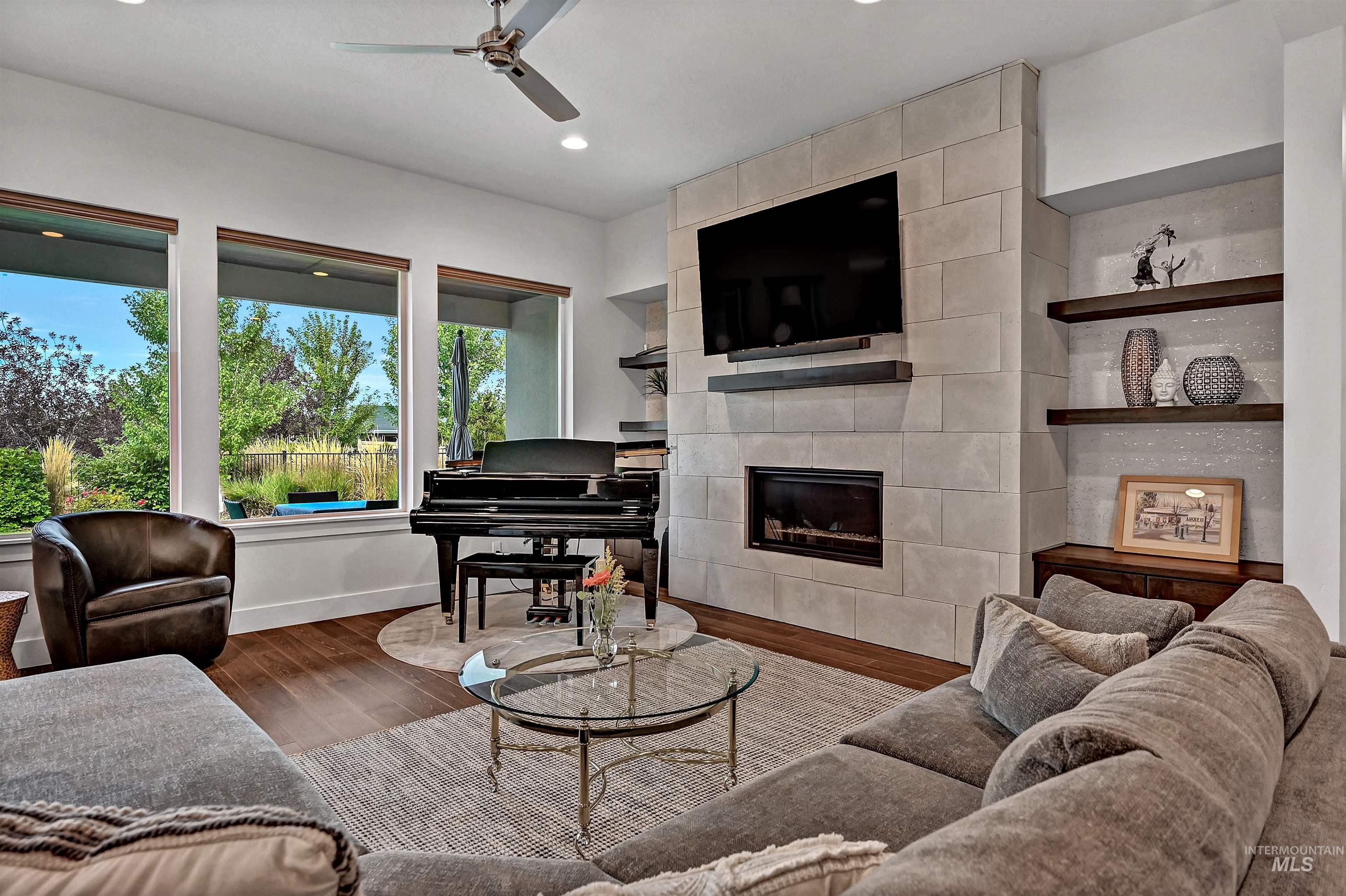 property viewer photo 7