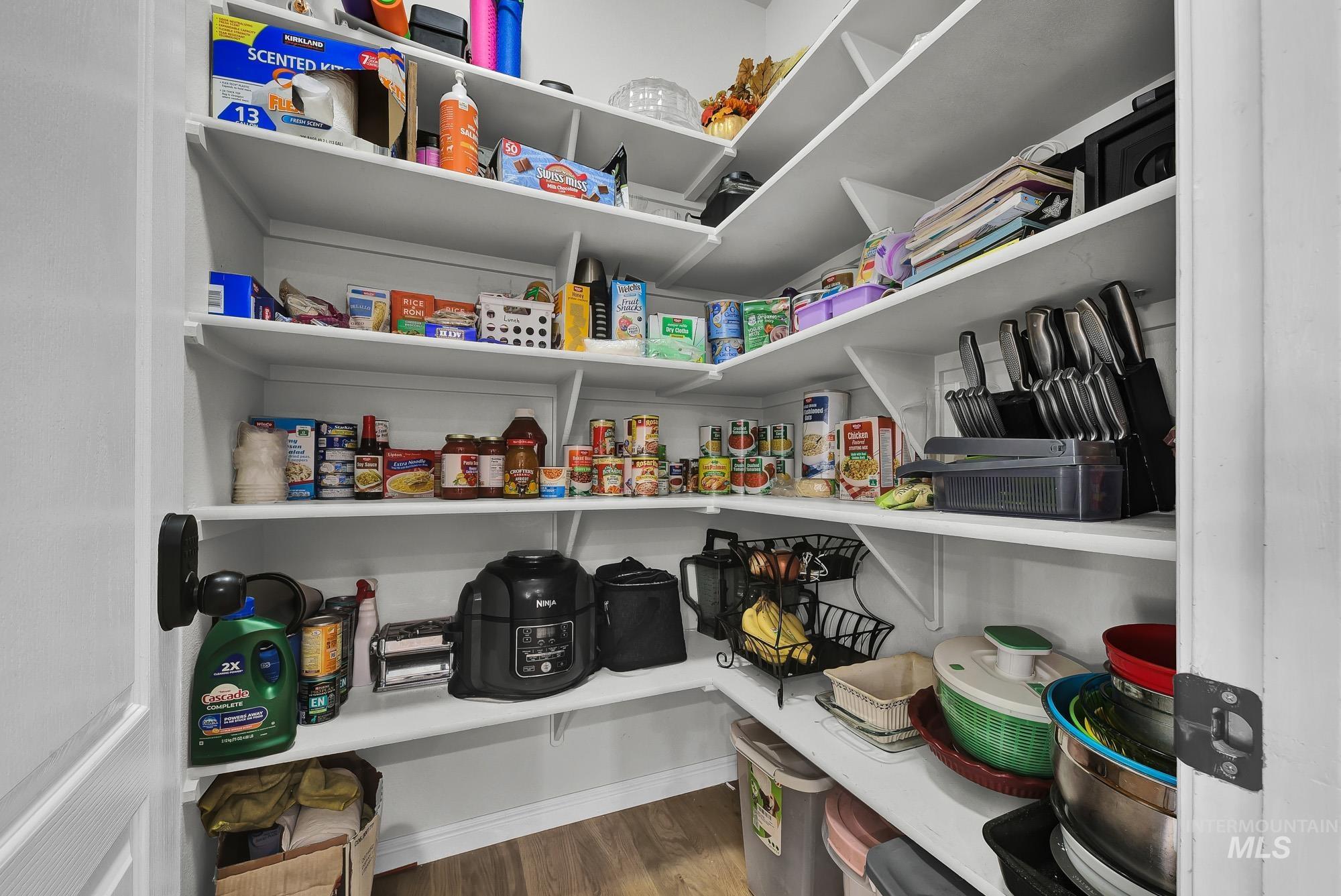 property viewer photo 10