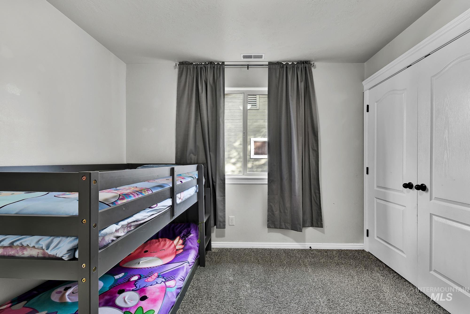 property viewer photo 36