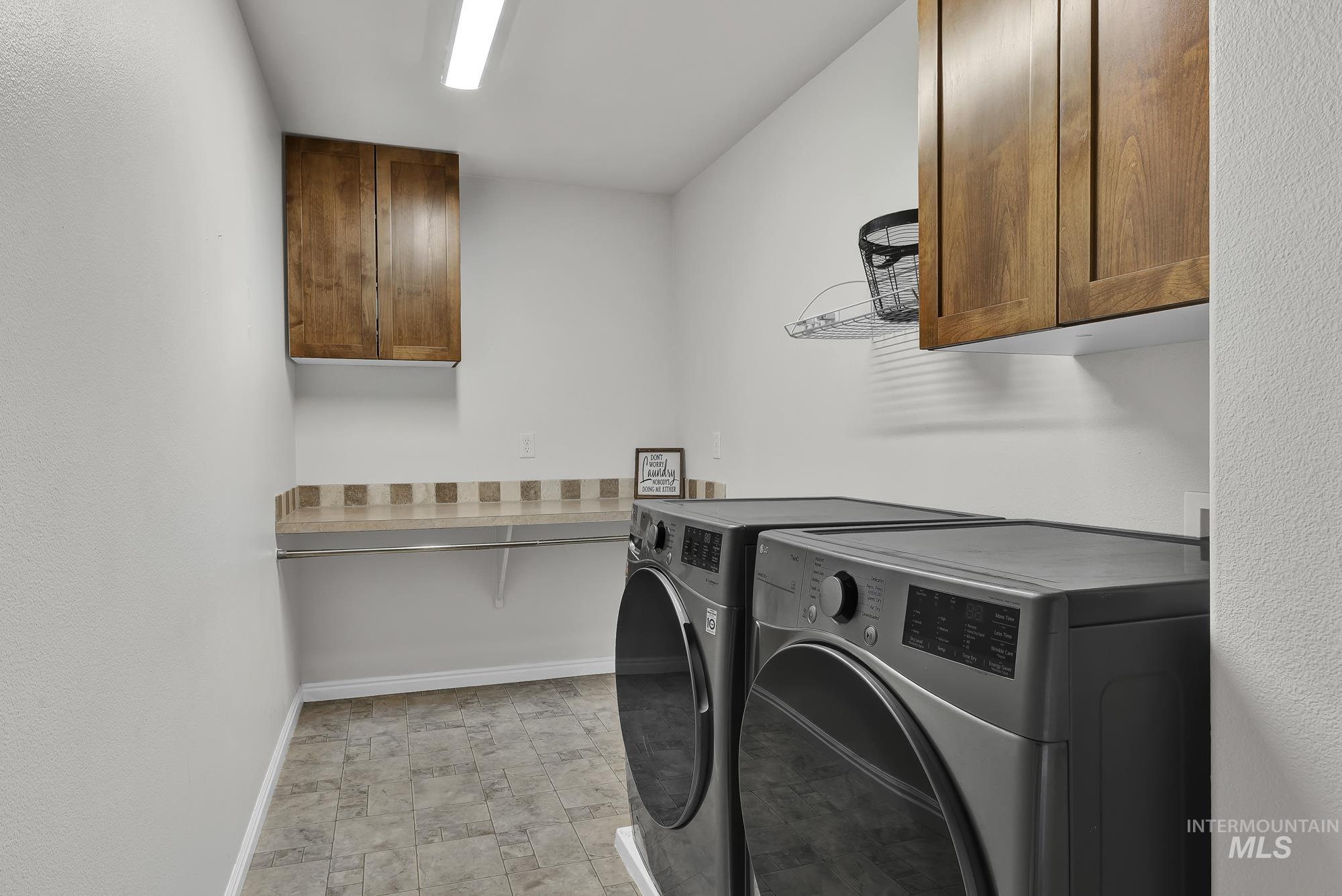 property viewer photo 41
