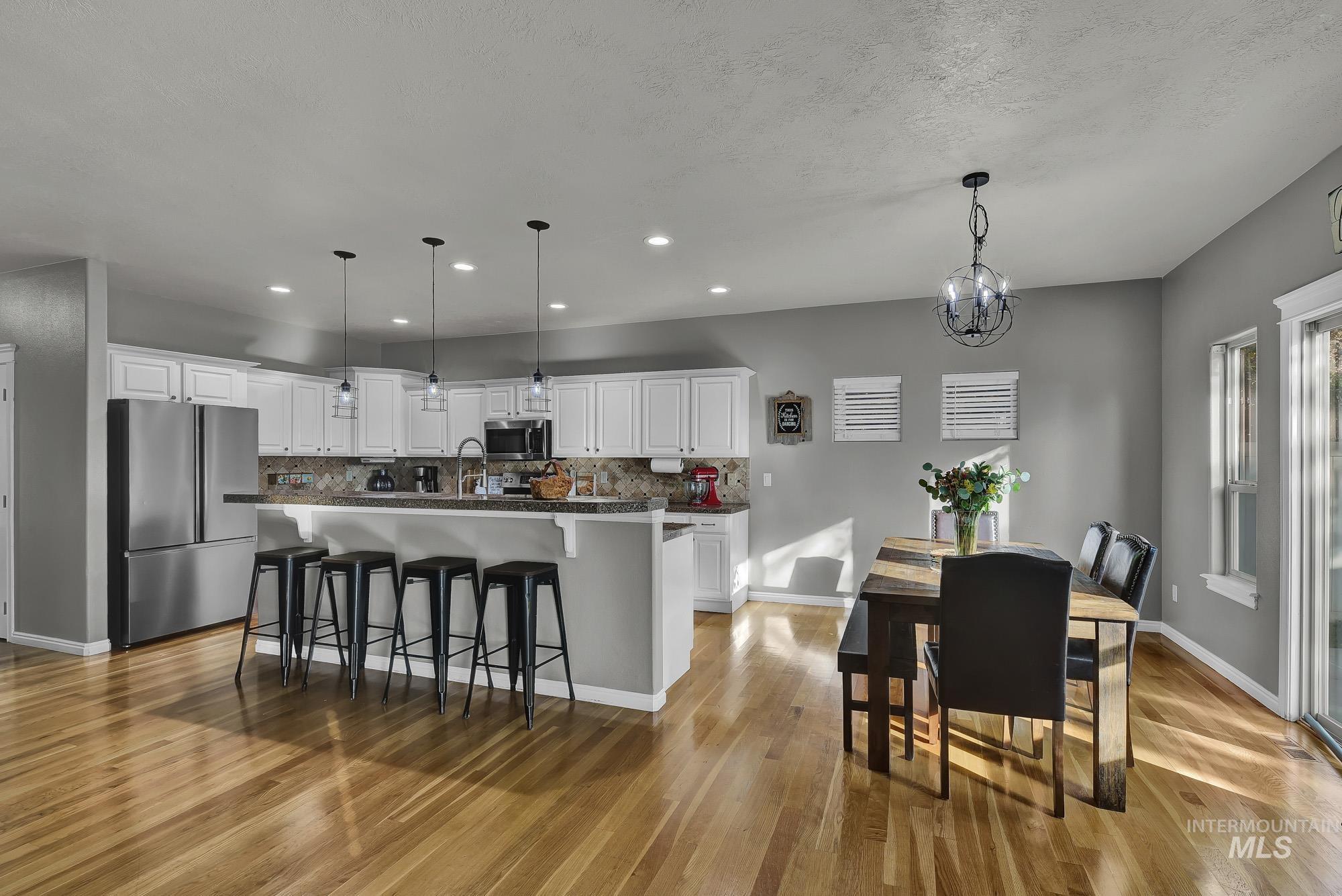 property viewer photo 5