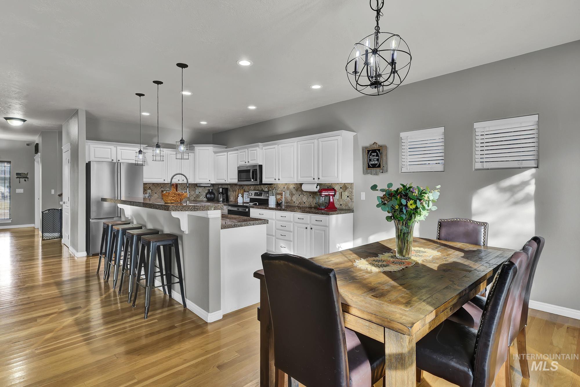 property viewer photo 6