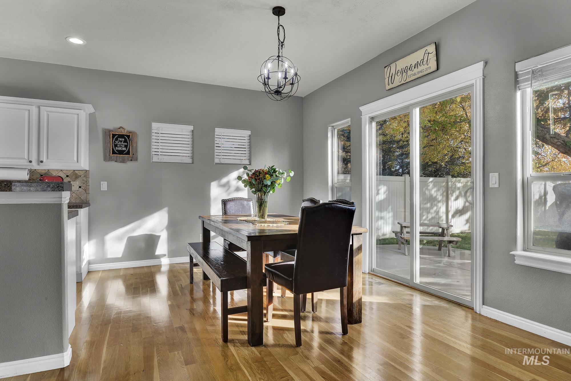 property viewer photo 7