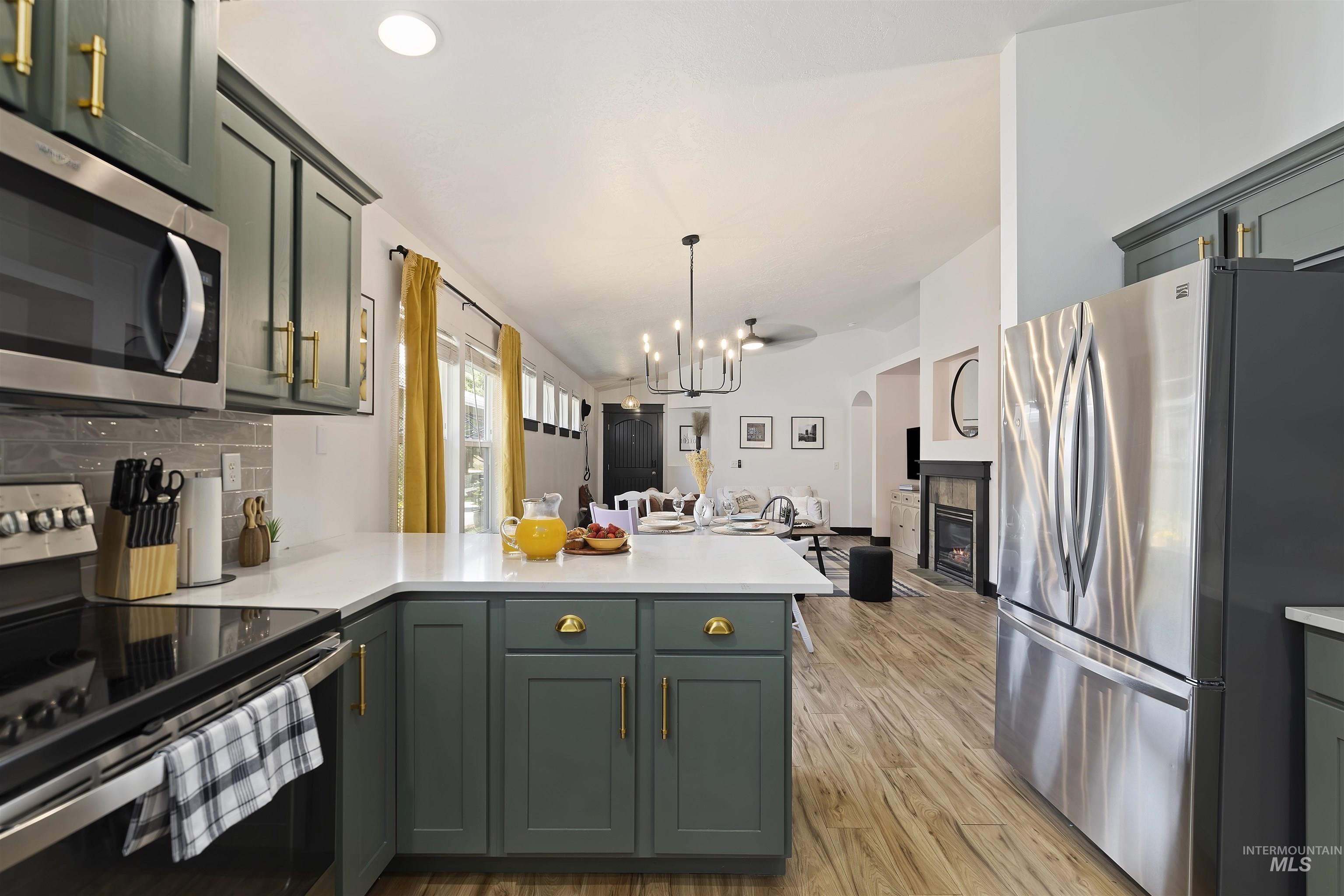 property viewer photo 13