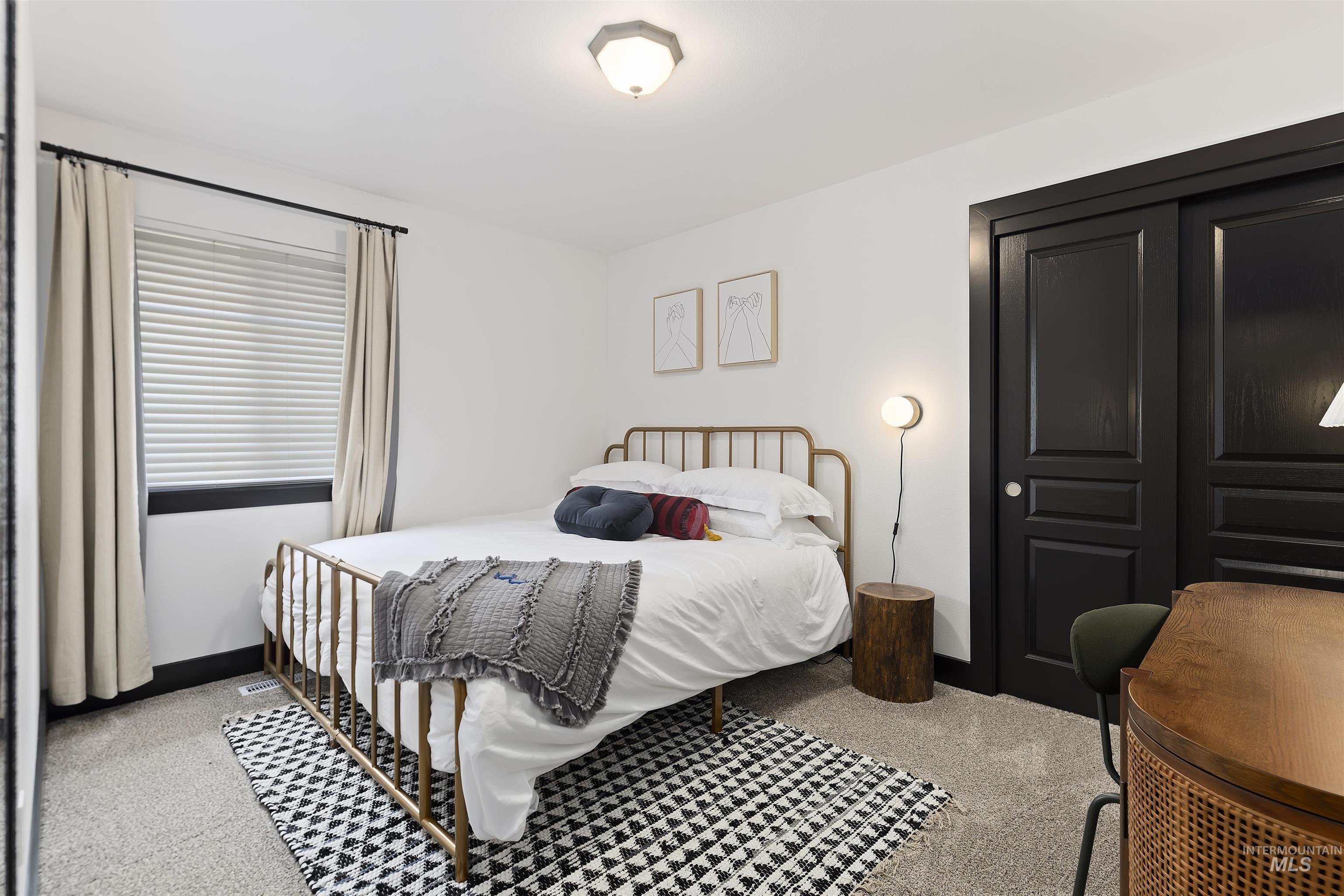 property viewer photo 17