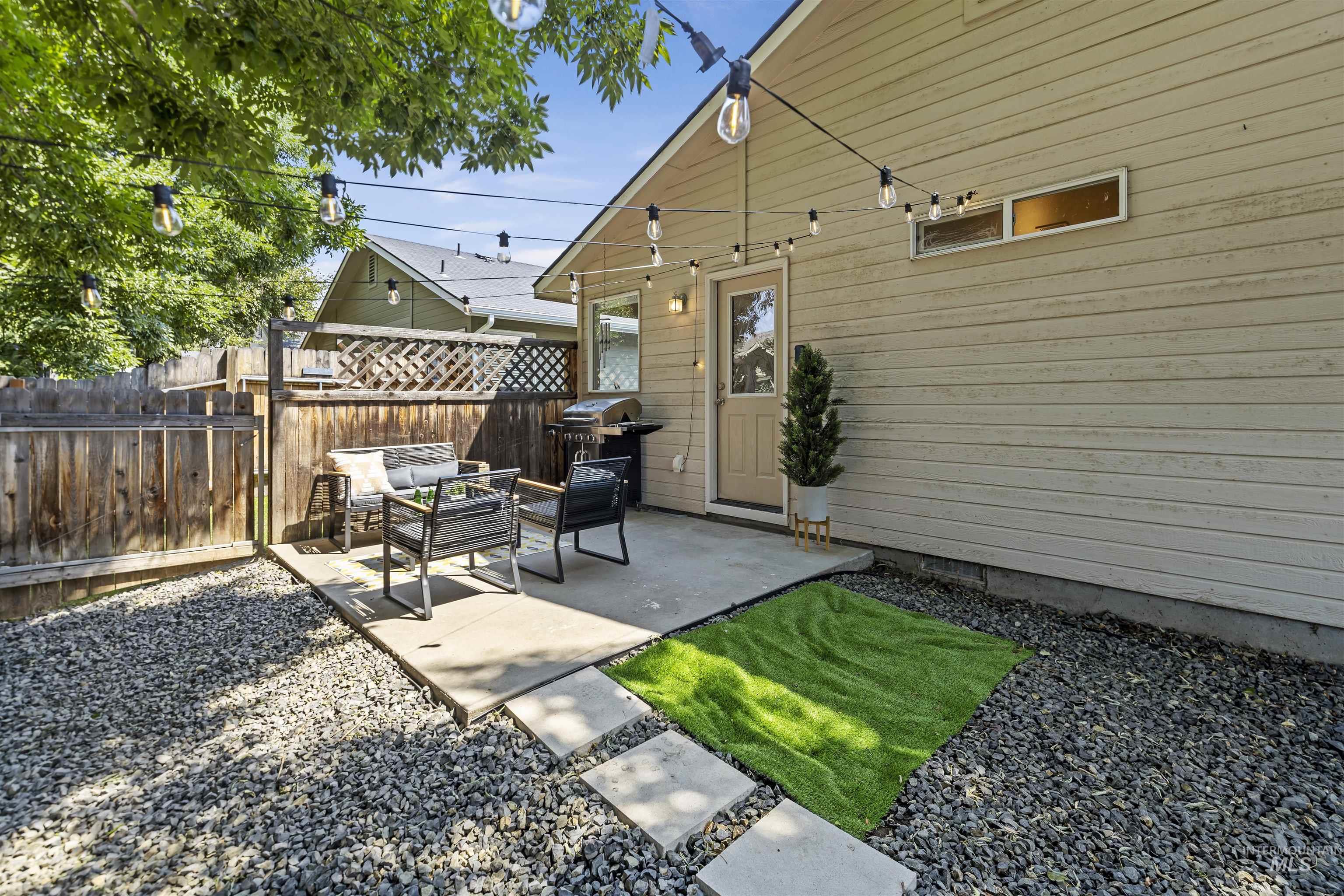 property viewer photo 24