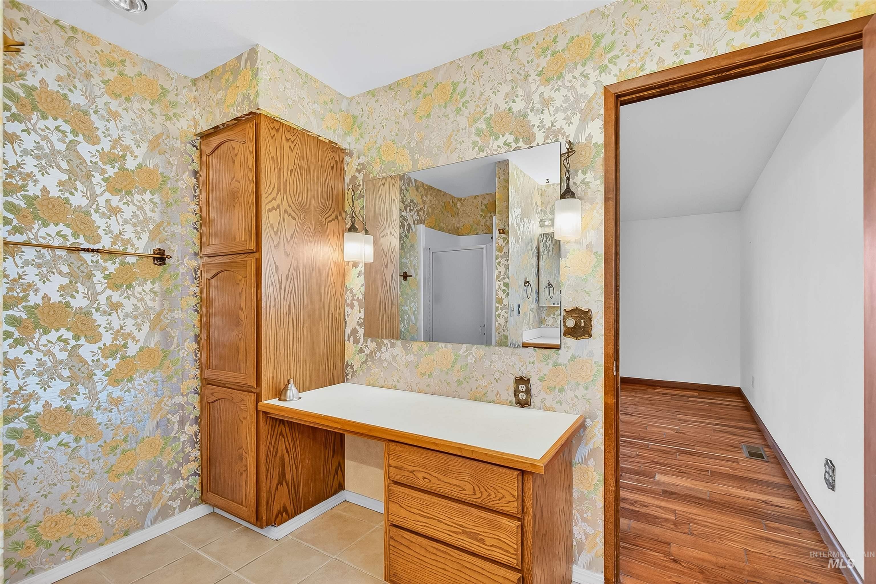 property viewer photo 20