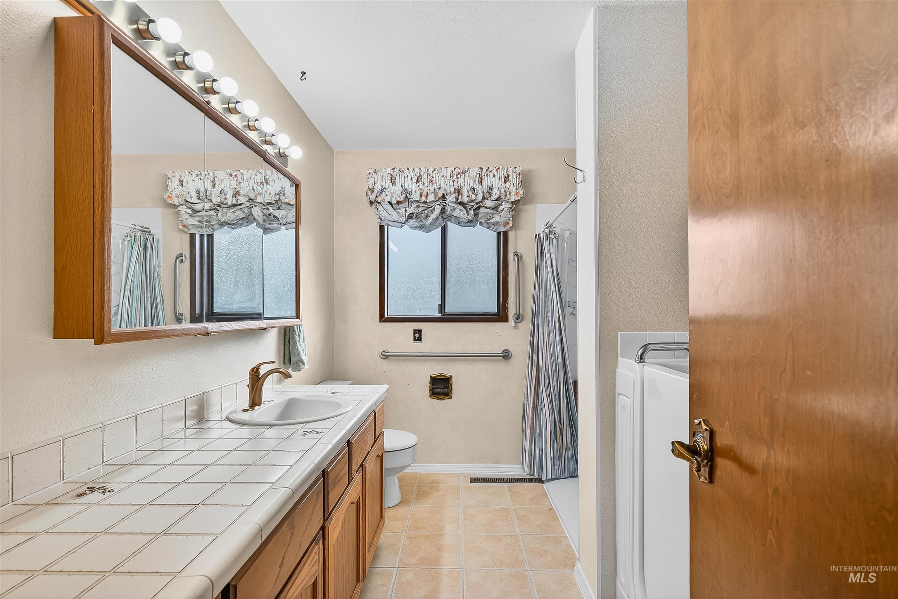 property viewer photo 23