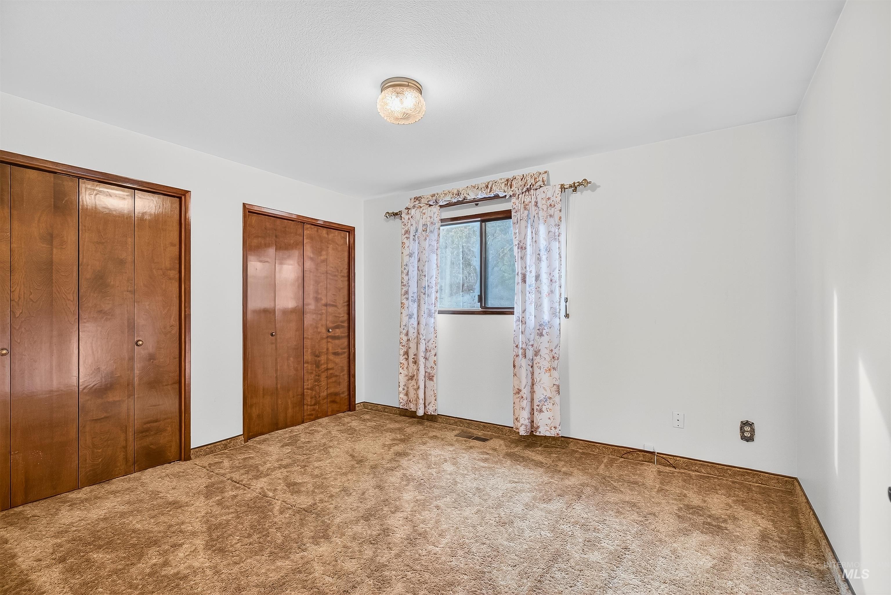 property viewer photo 26