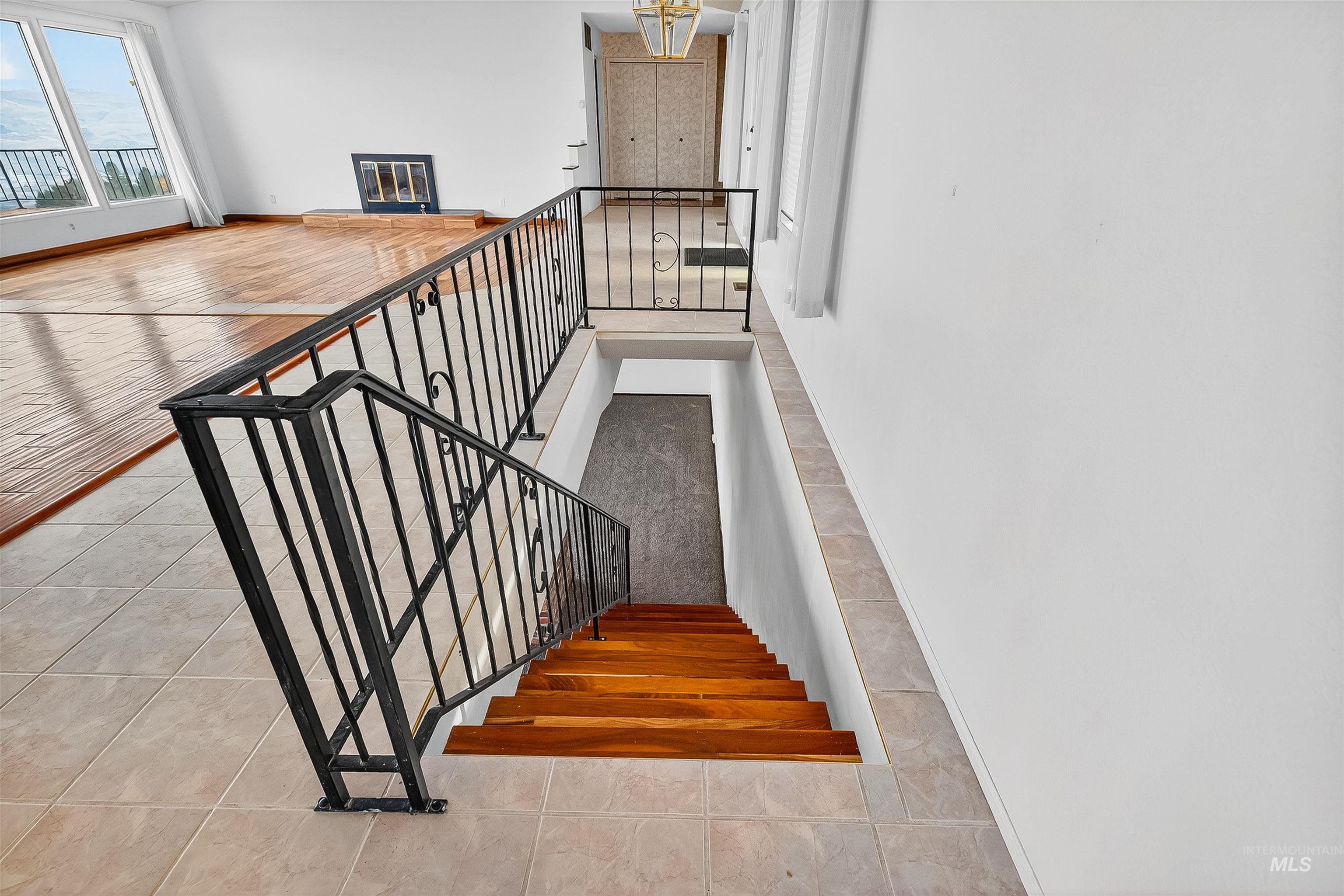 property viewer photo 27