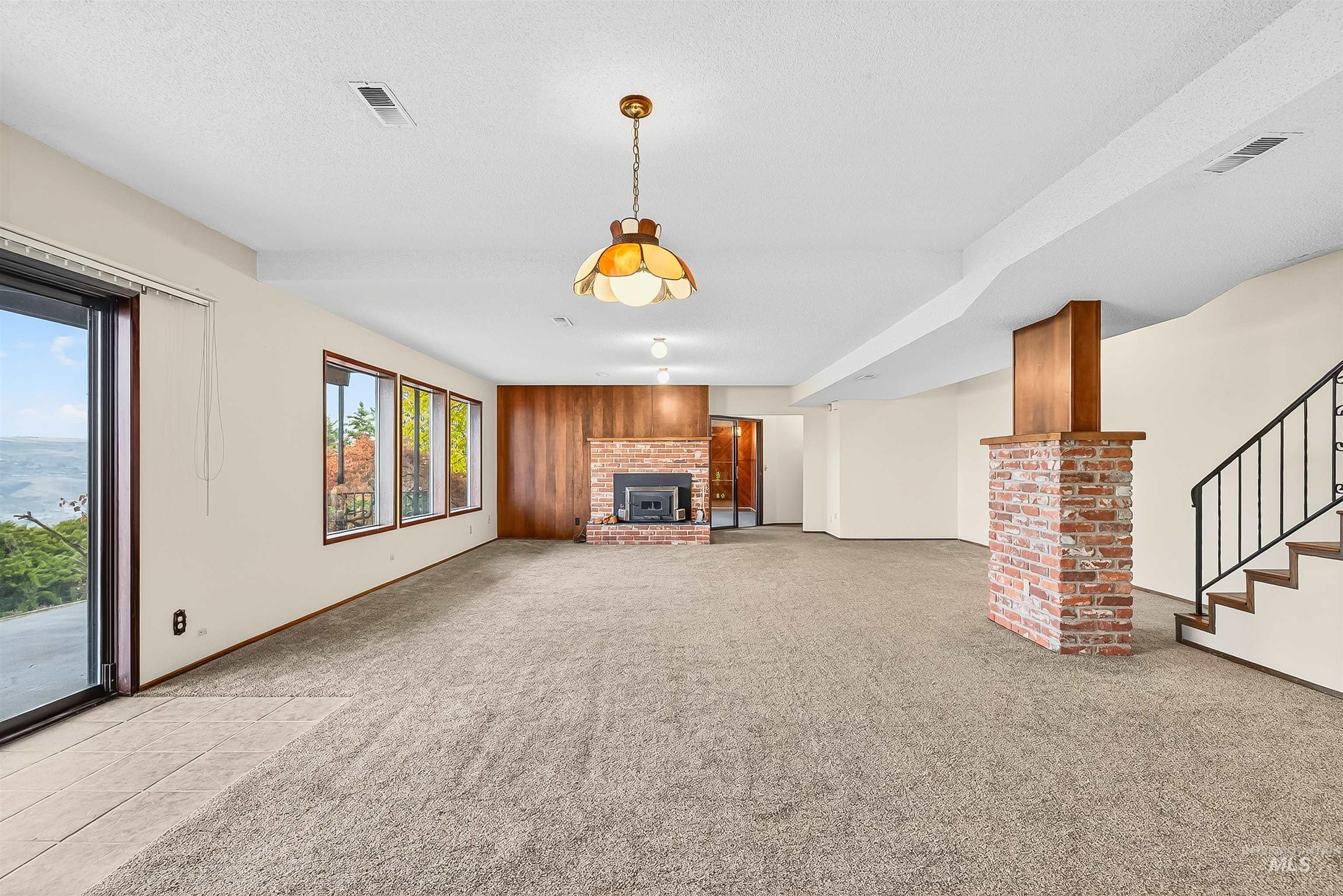 property viewer photo 31