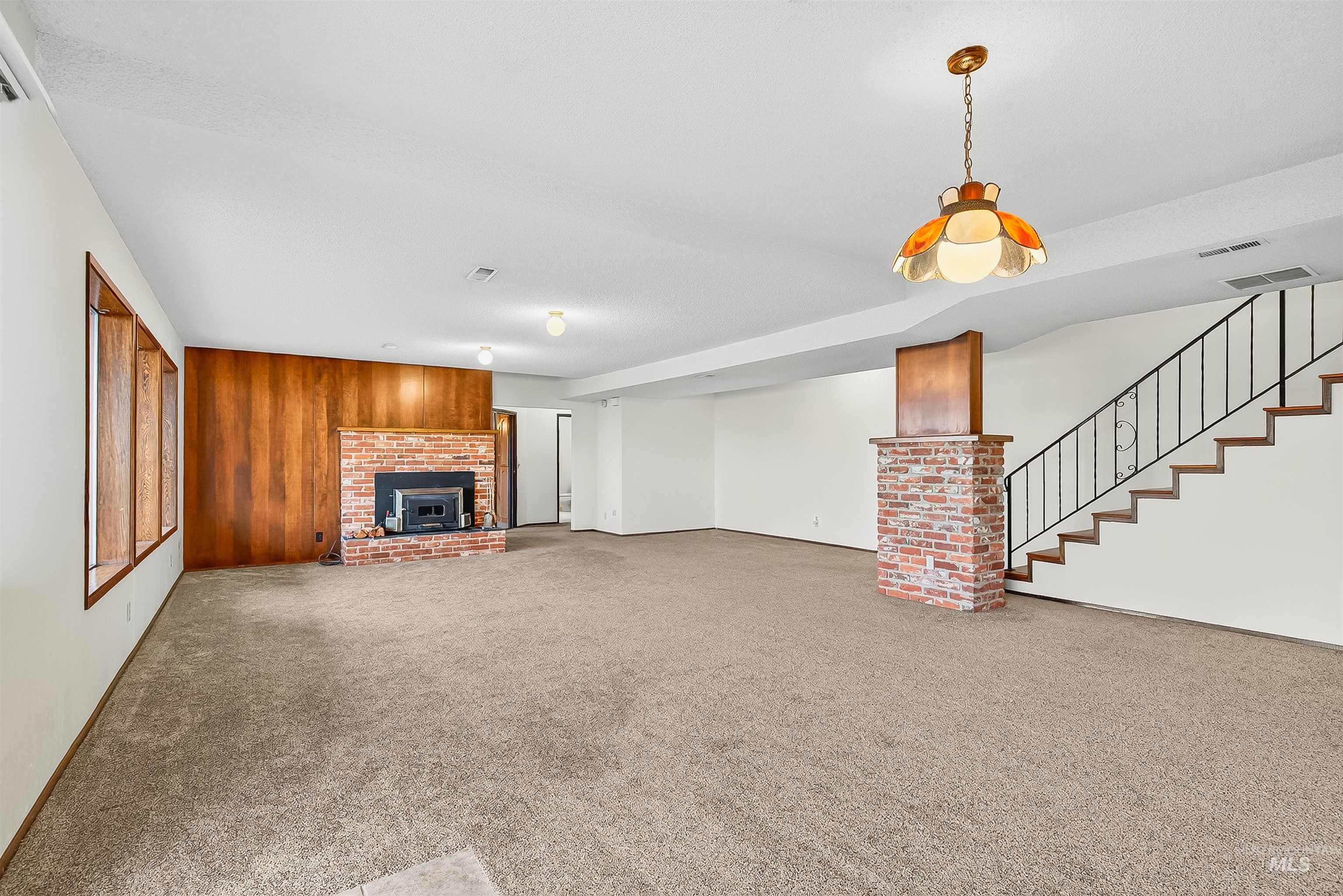 property viewer photo 32