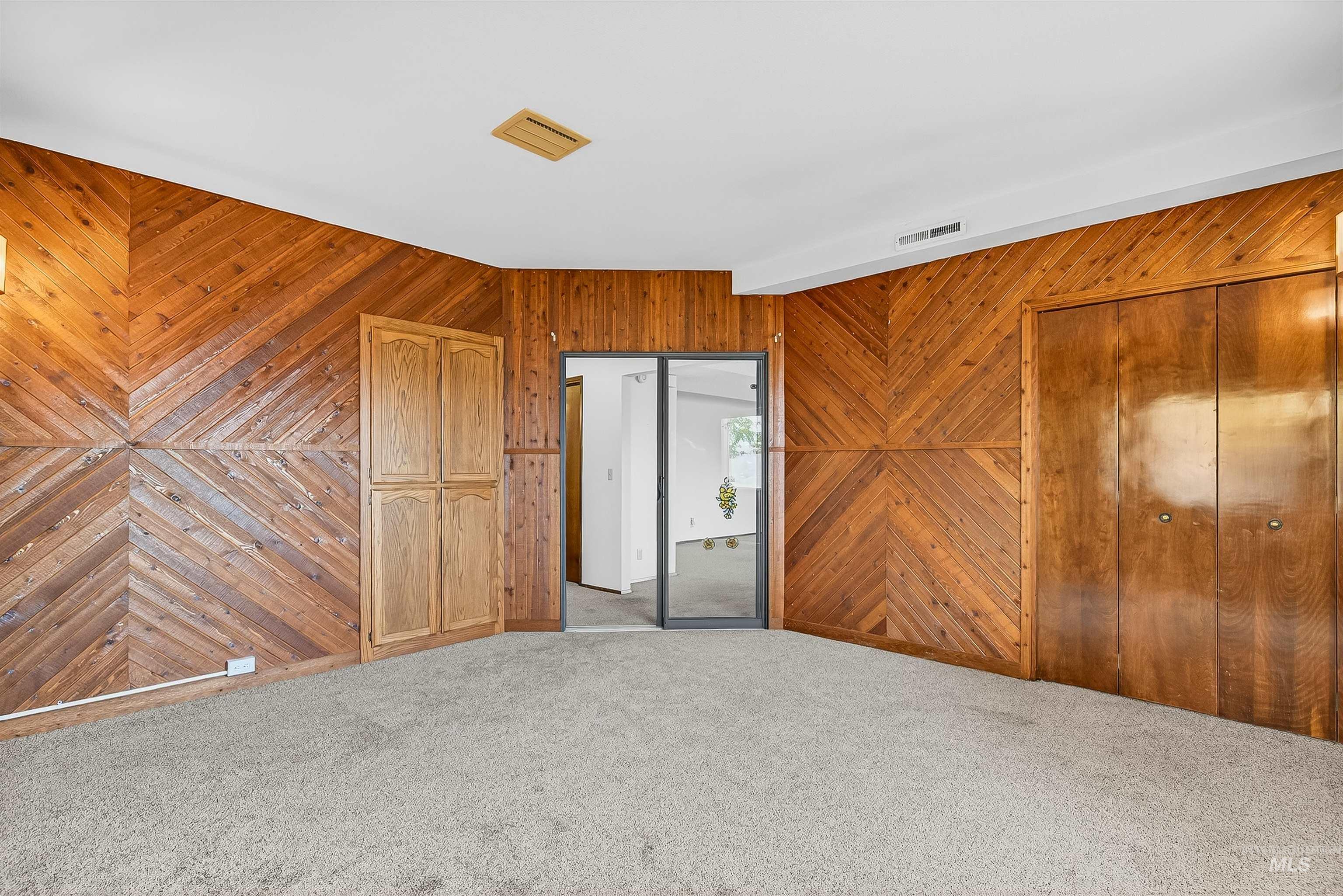 property viewer photo 37