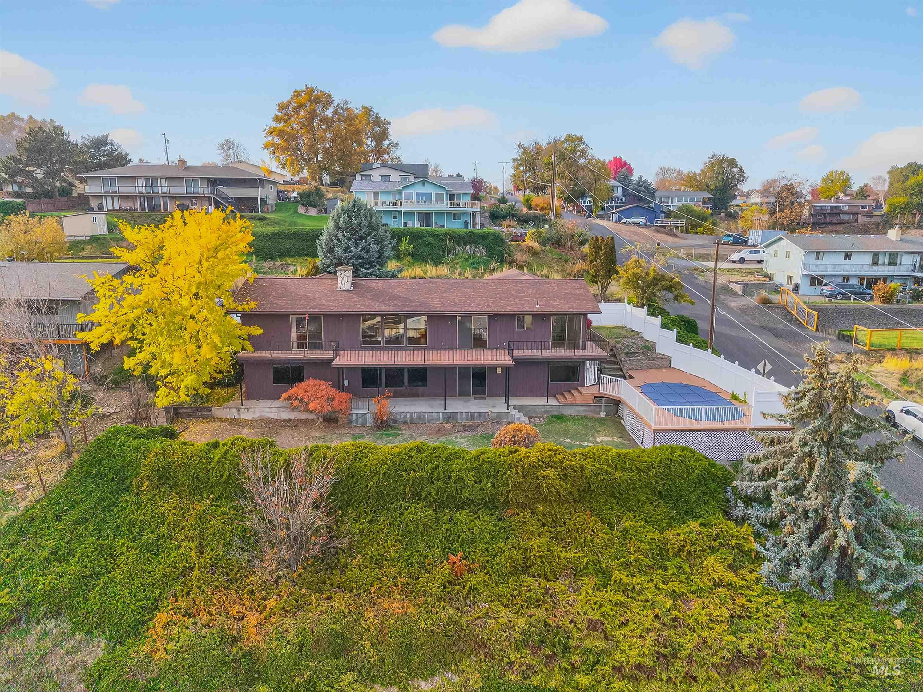 property viewer photo 4