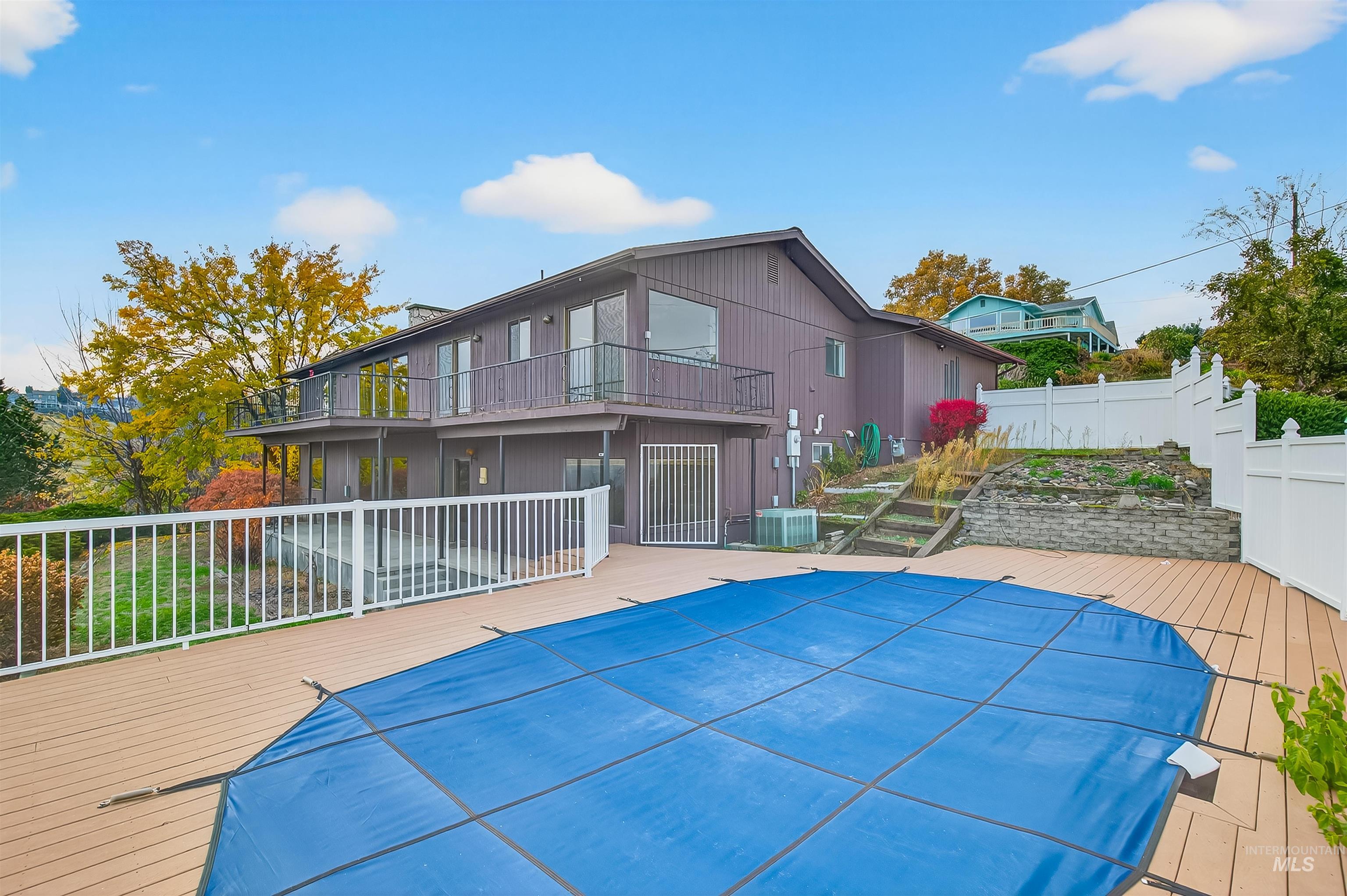 property viewer photo 43