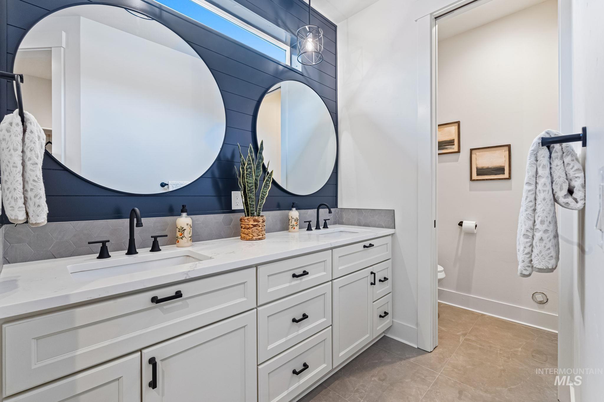 property viewer photo 22