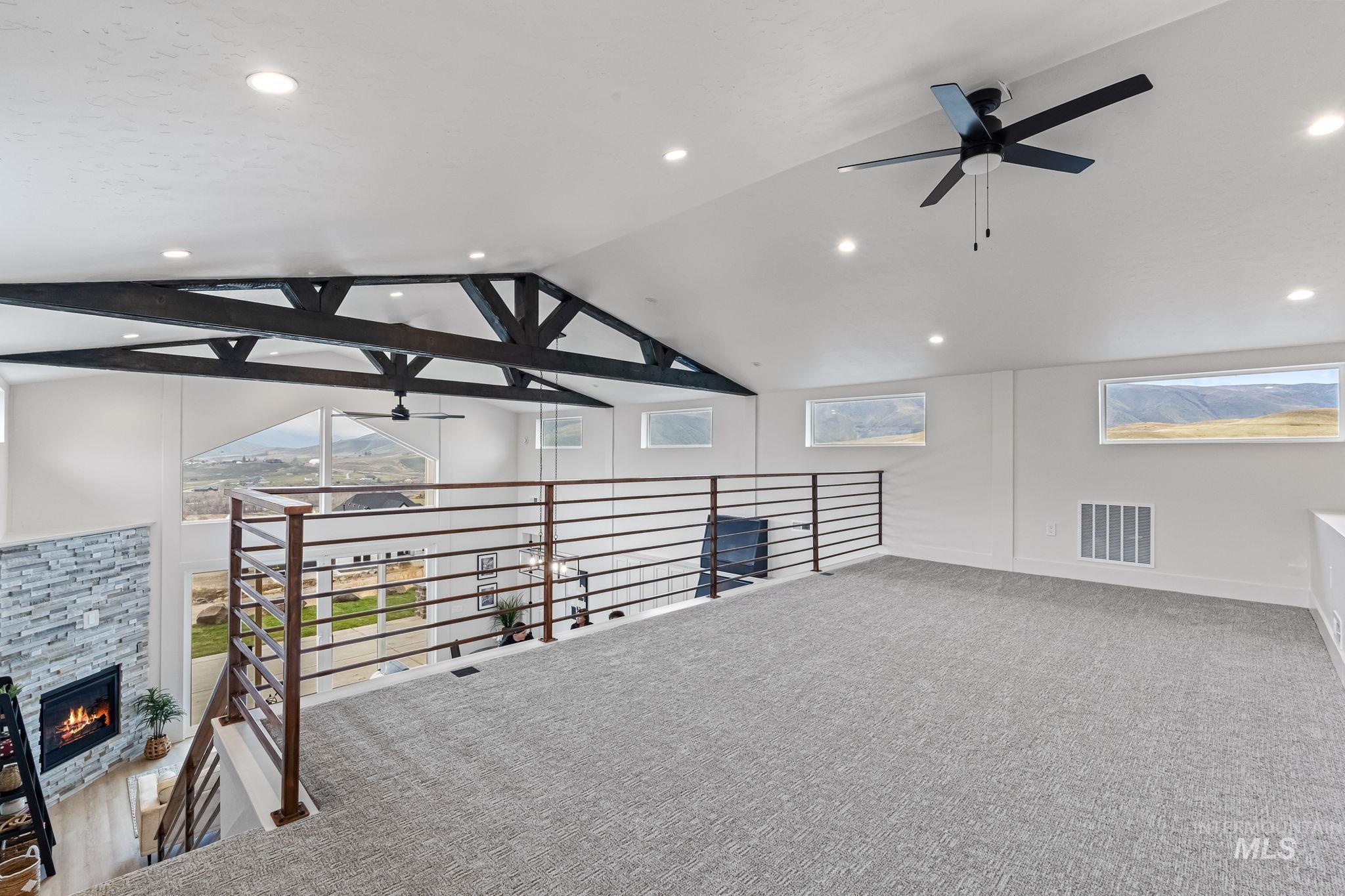 property viewer photo 25