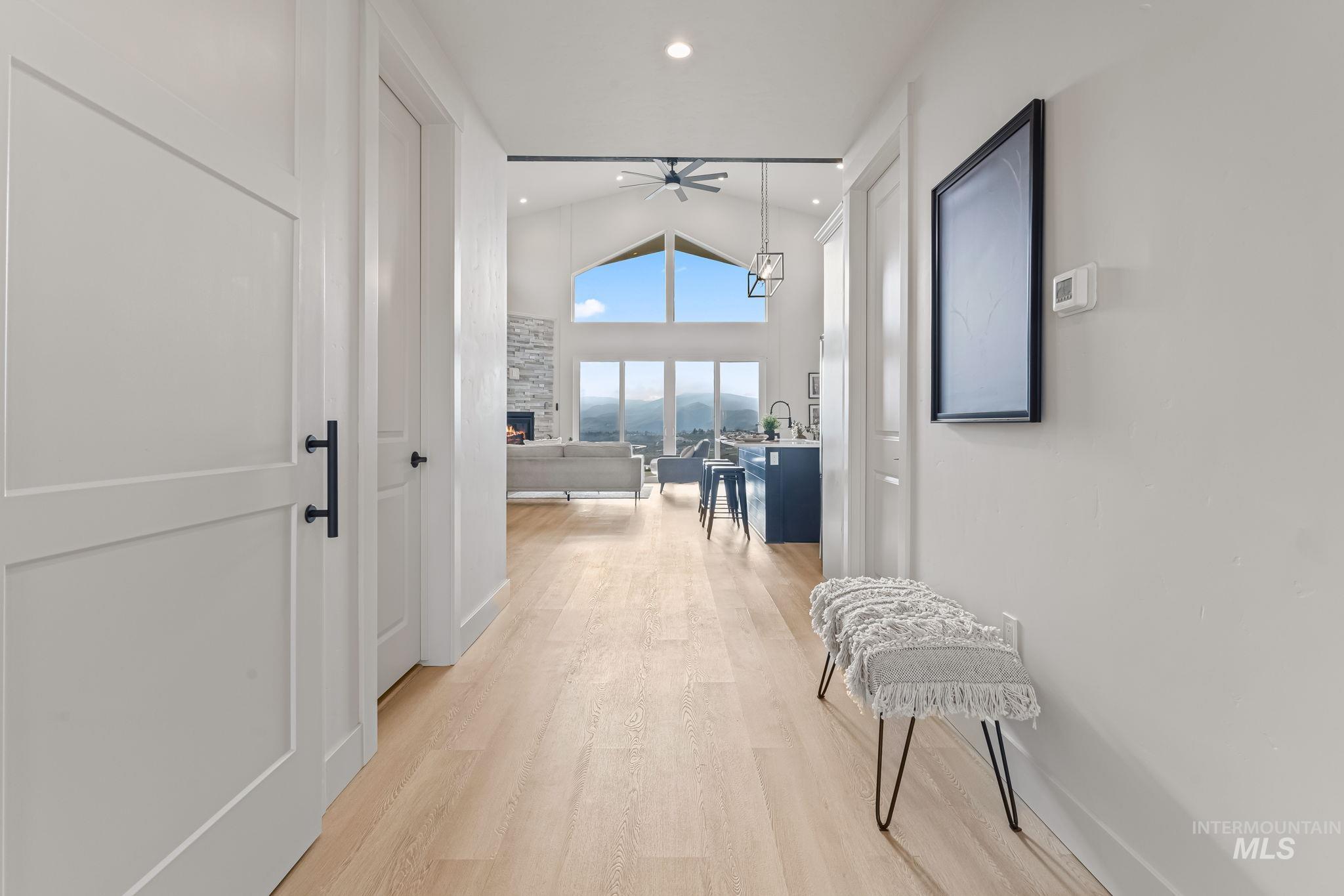 property viewer photo 4