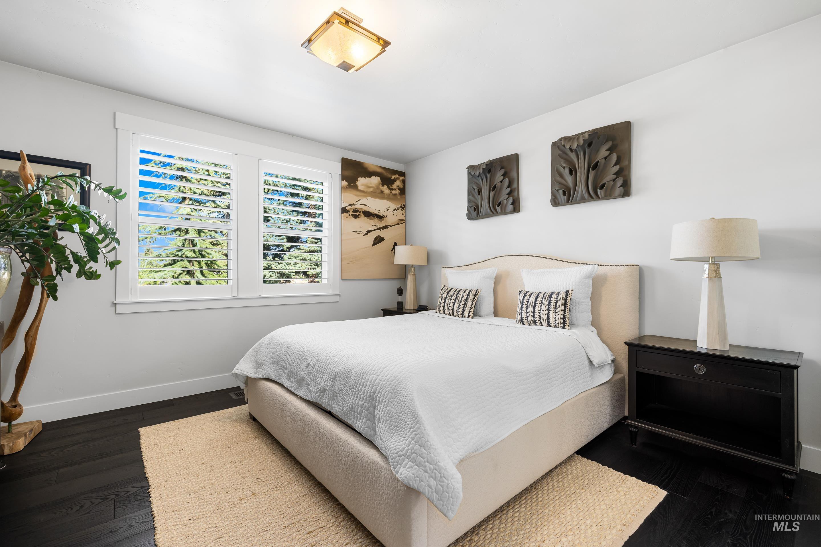 property viewer photo 18