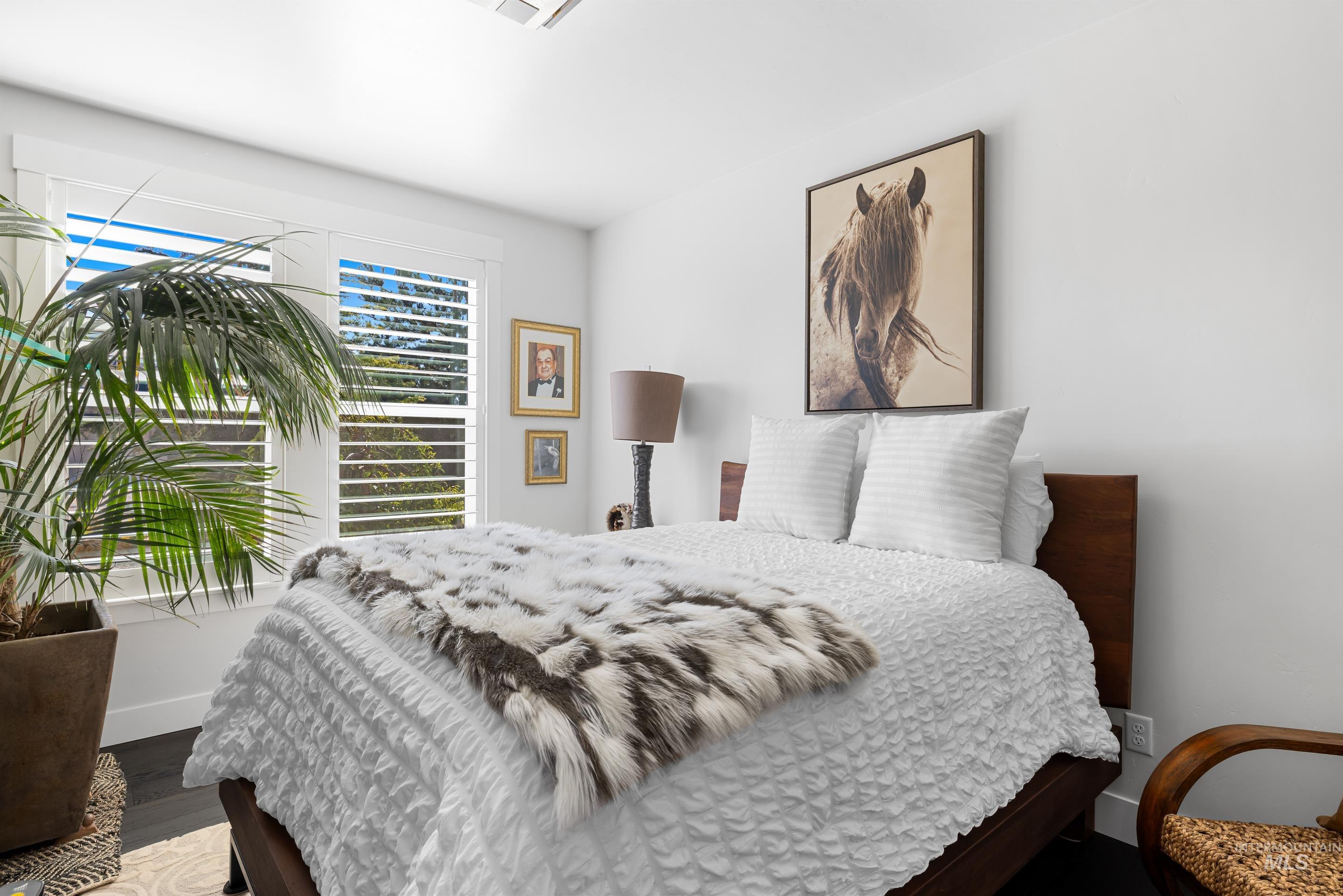 property viewer photo 20