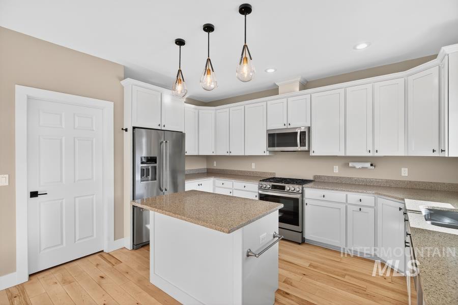property viewer photo 10