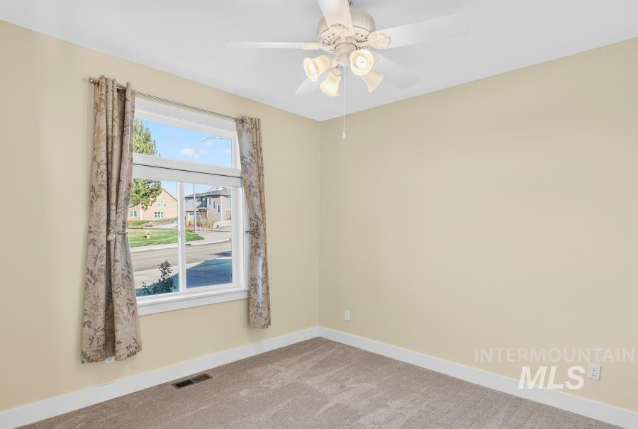 property viewer photo 19