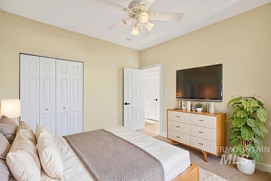 property viewer photo 20