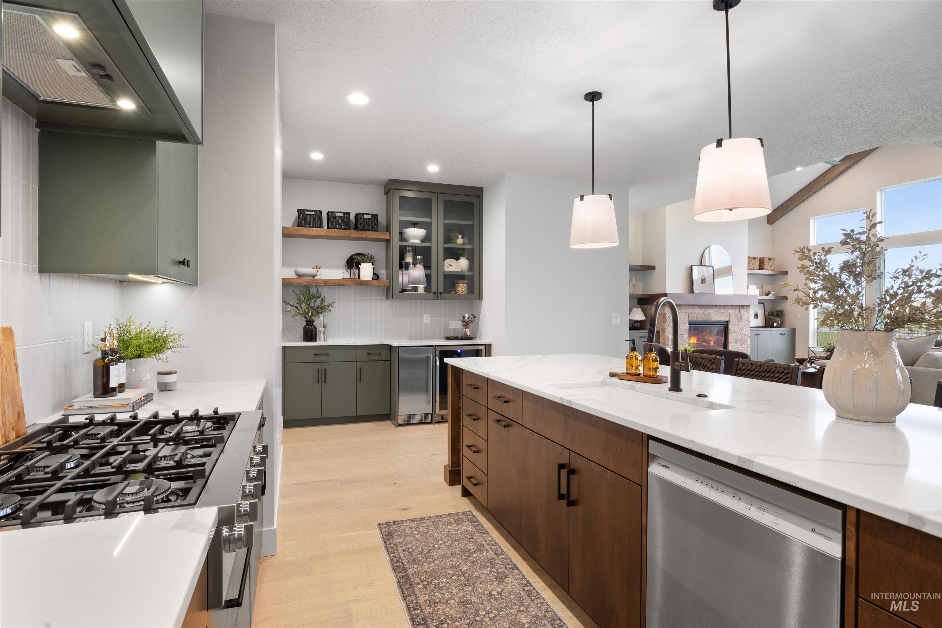 property viewer photo 12