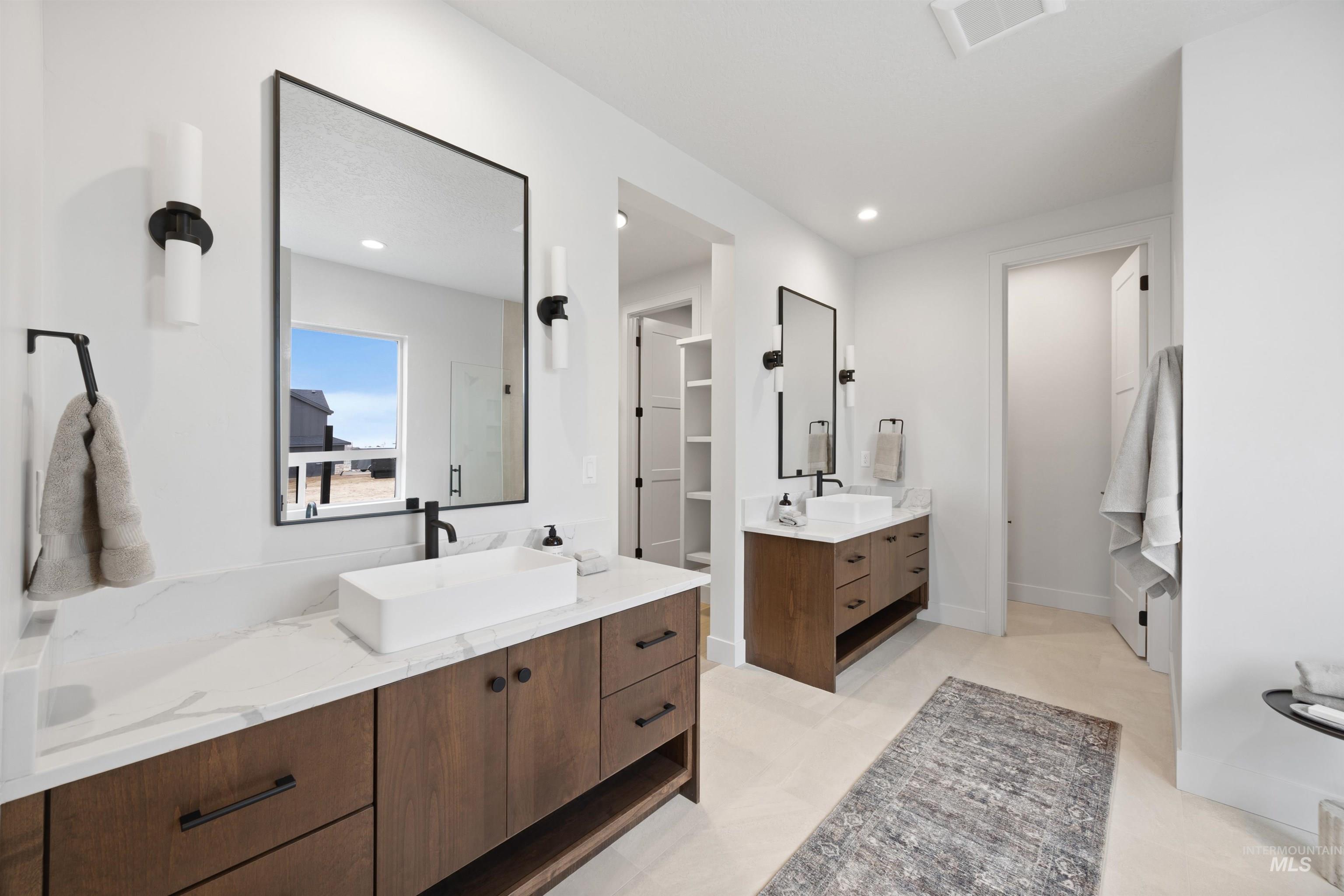 property viewer photo 23