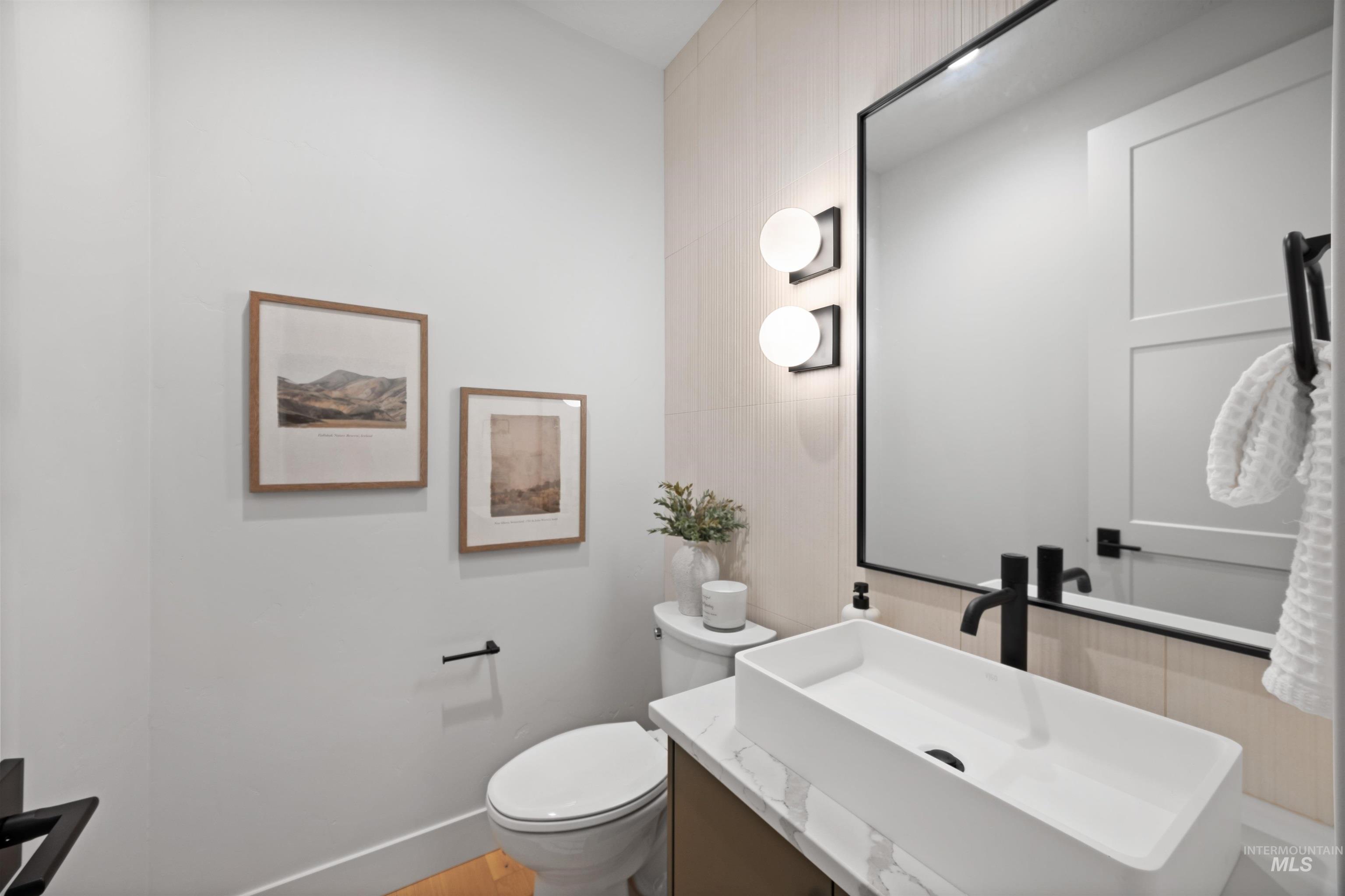 property viewer photo 35