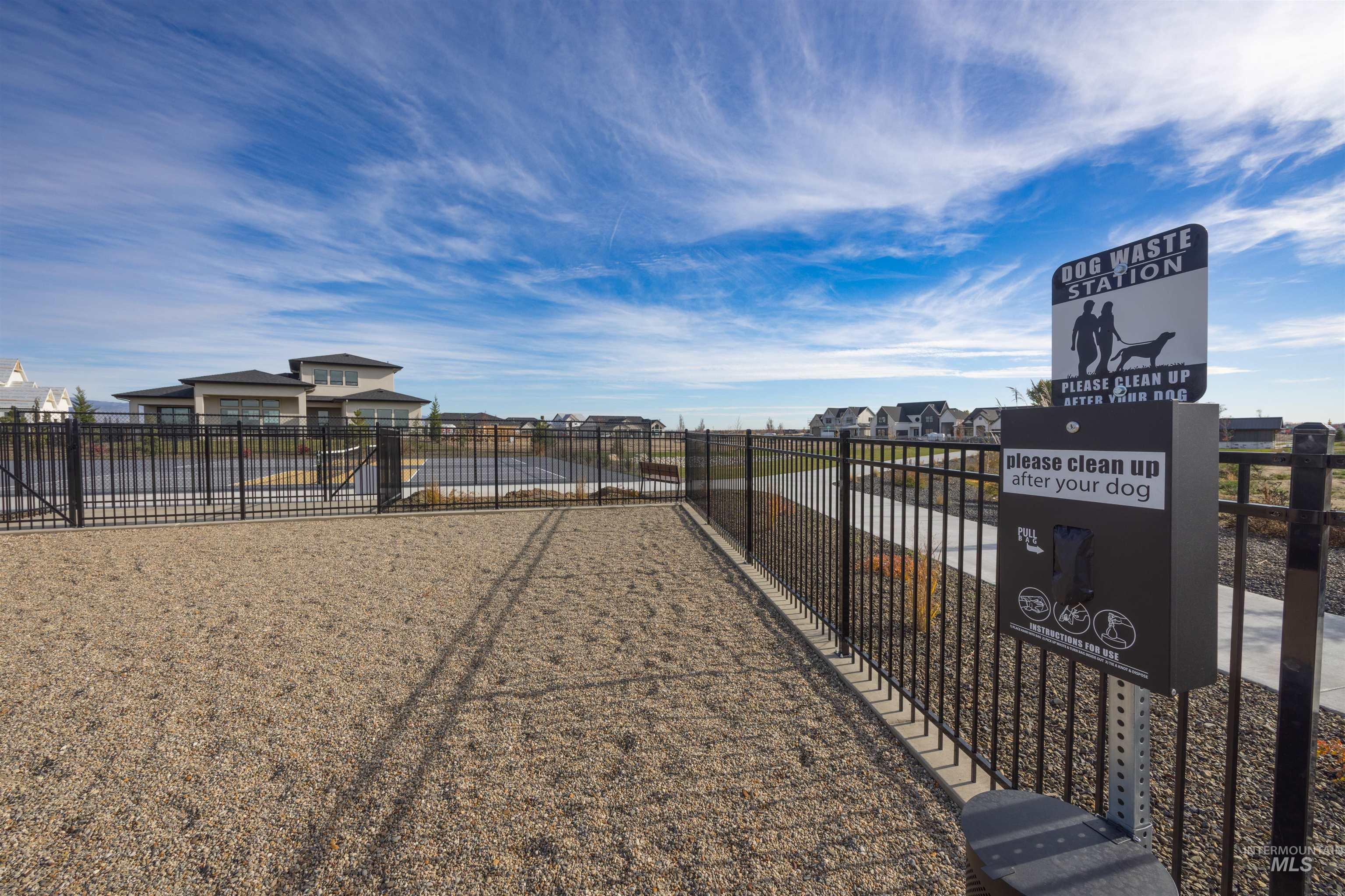 property viewer photo 44