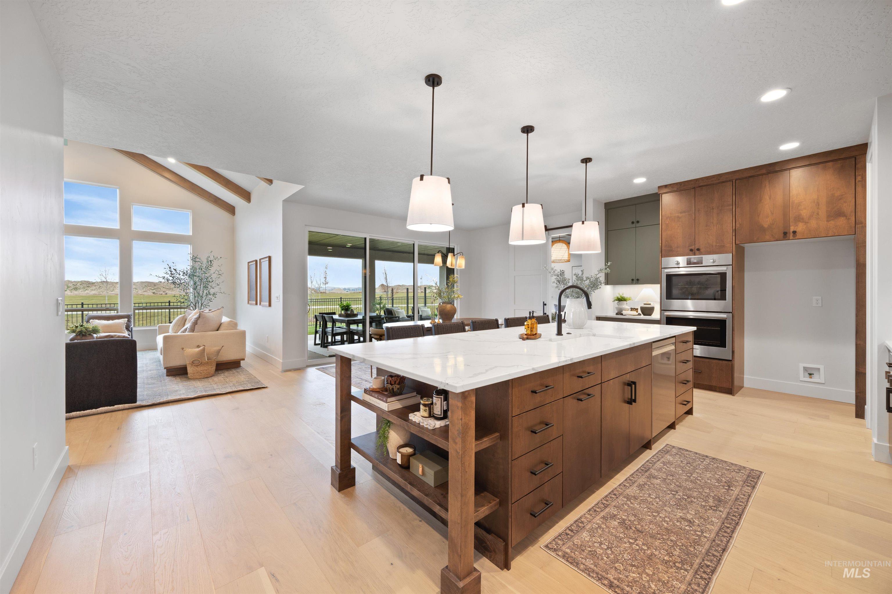 property viewer photo 7