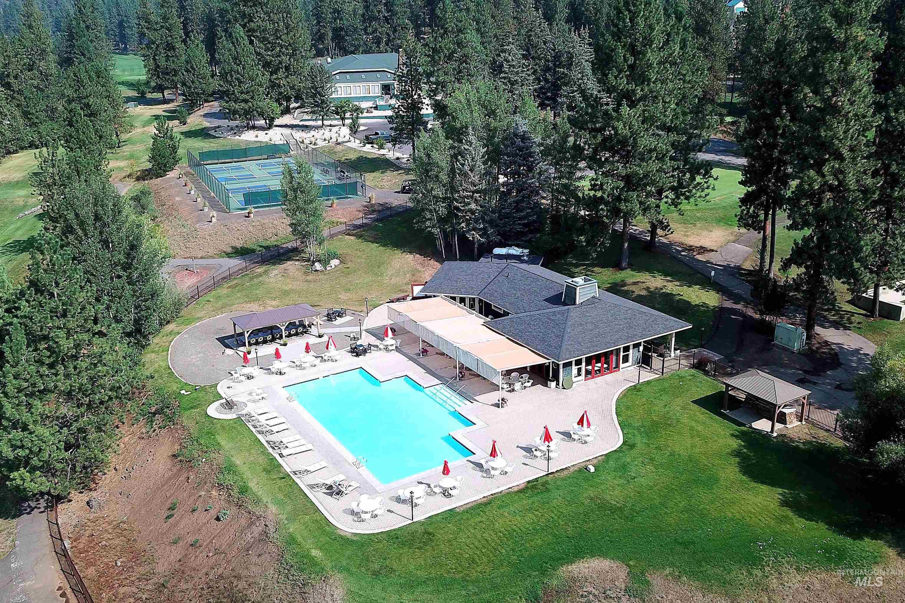 property viewer photo 43