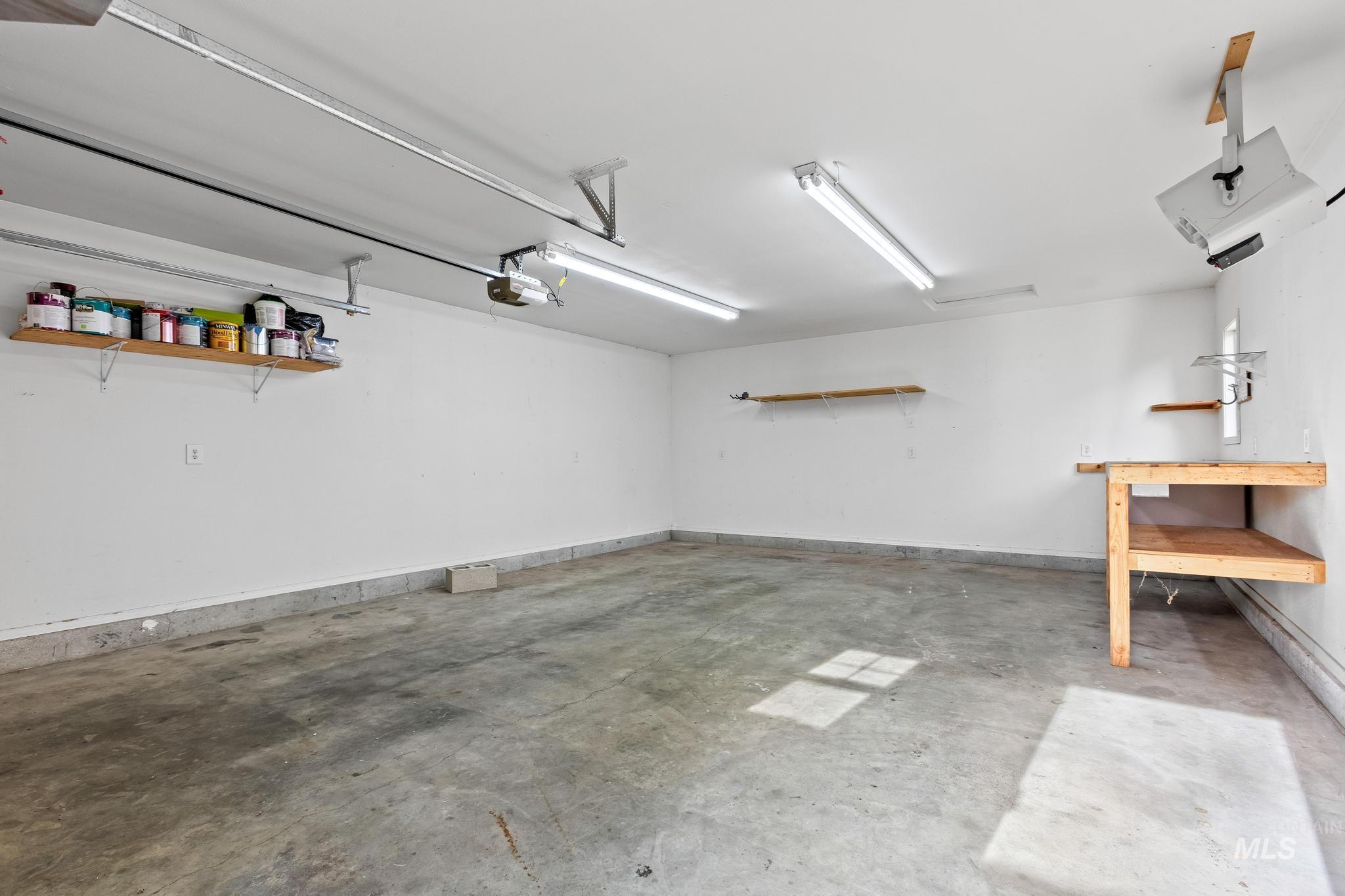 property viewer photo 23