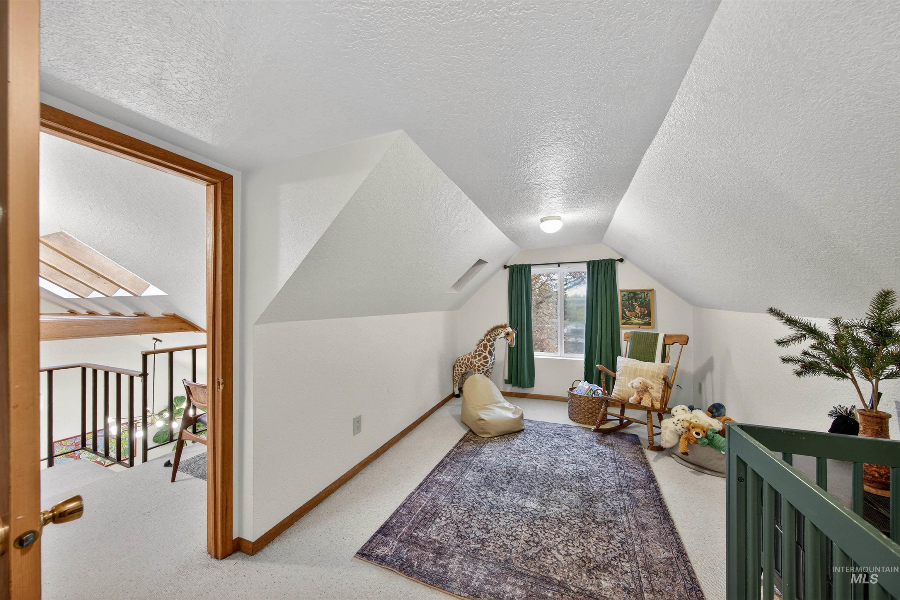 property viewer photo 26