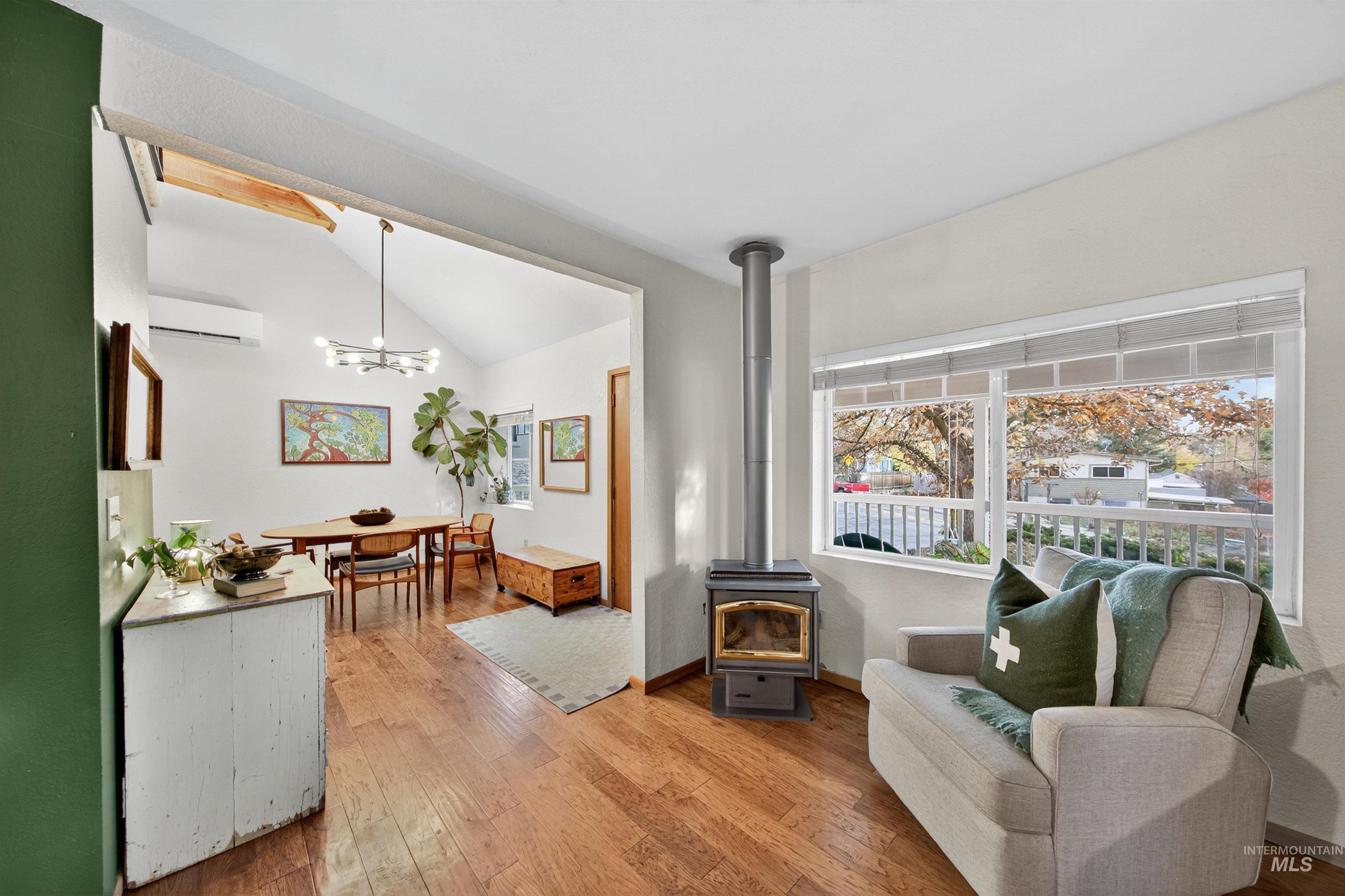property viewer photo 8