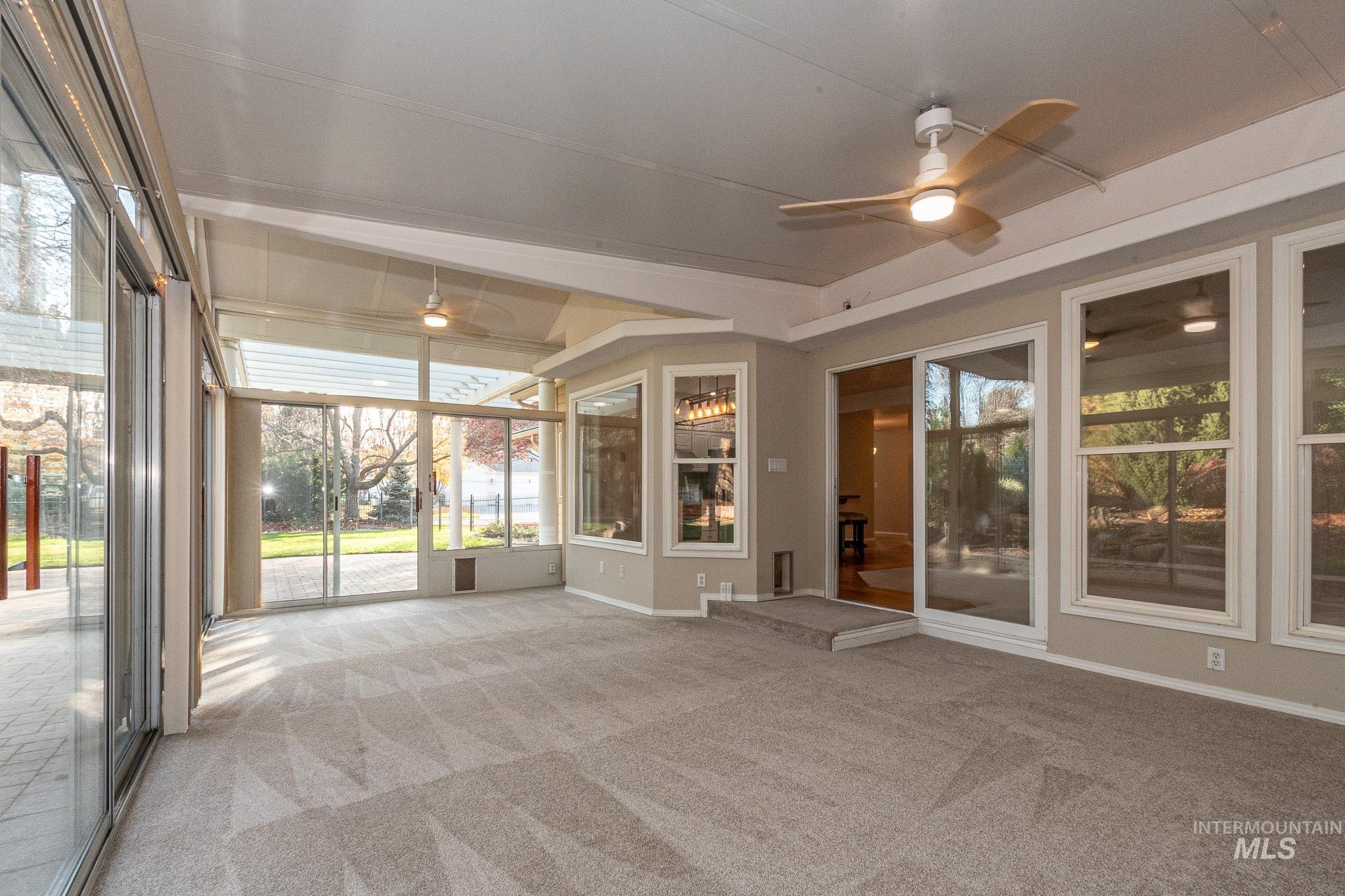 property viewer photo 11