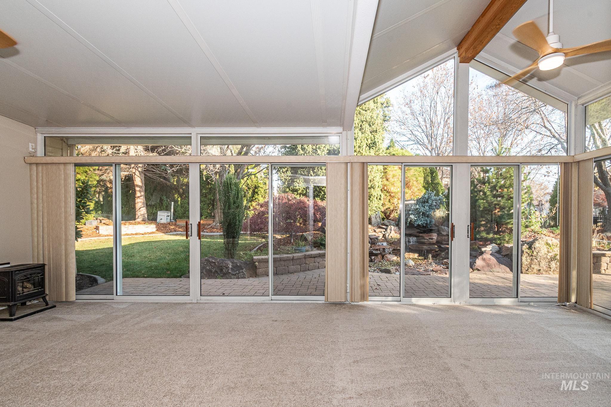 property viewer photo 12