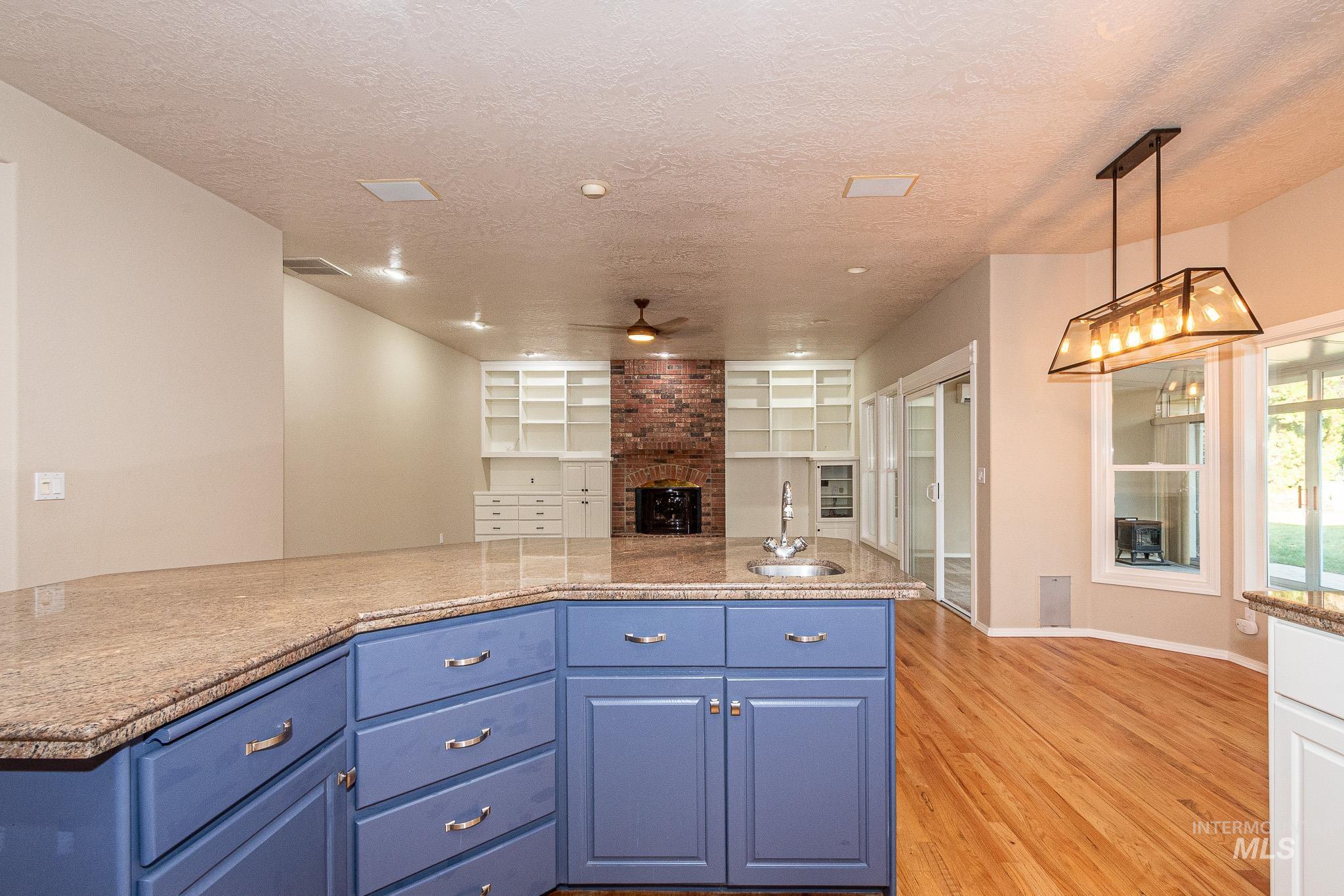 property viewer photo 17
