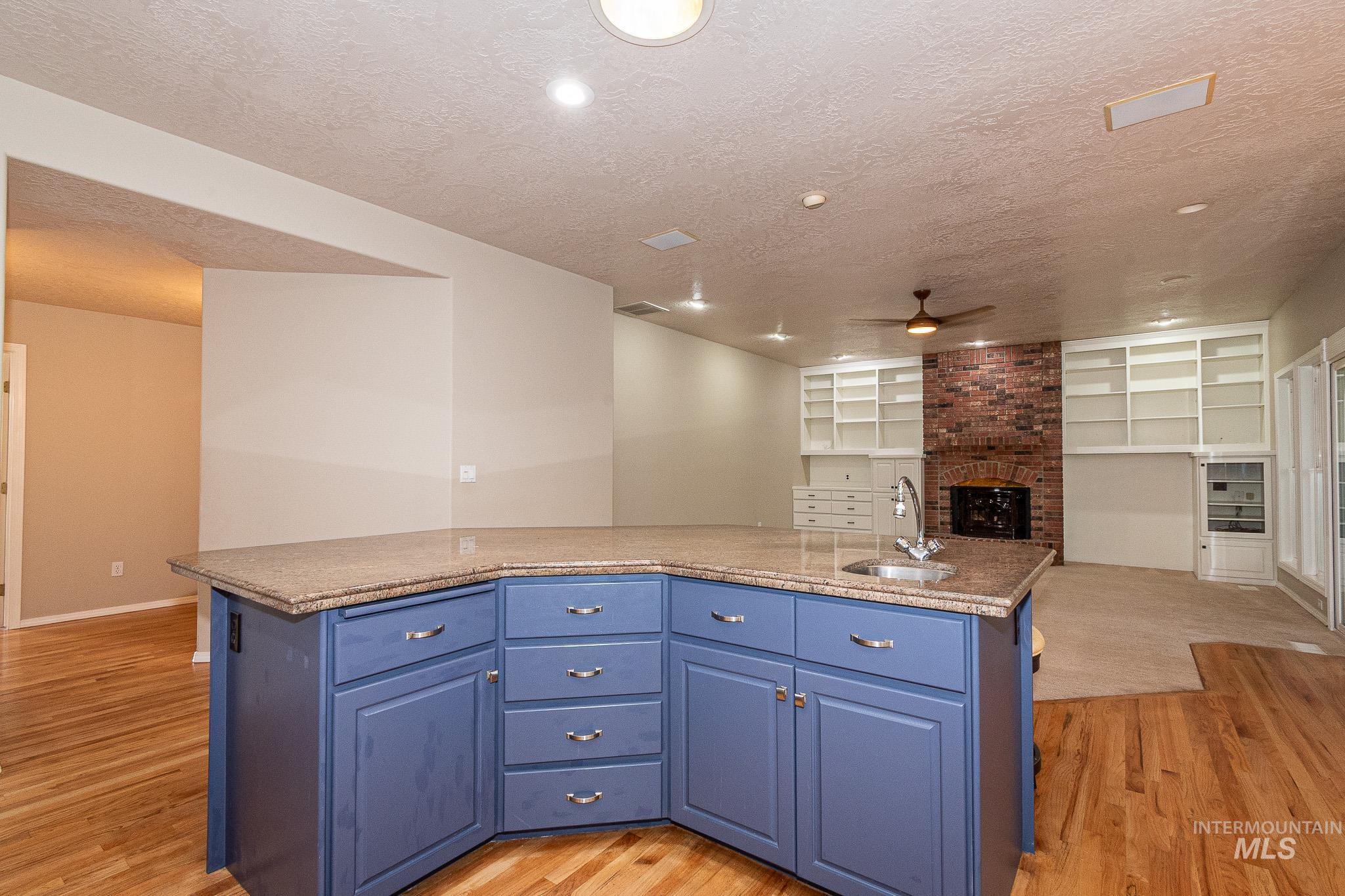 property viewer photo 20