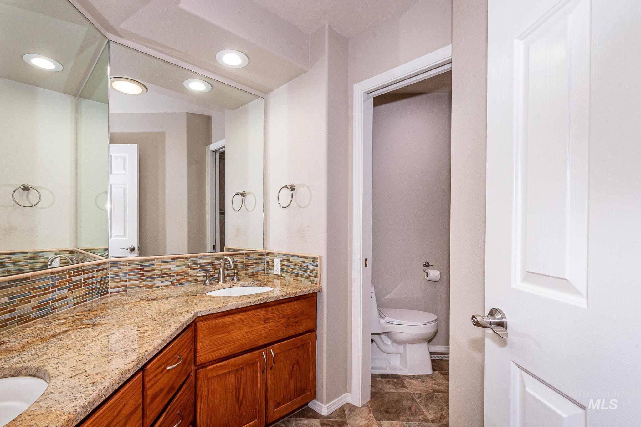 property viewer photo 36